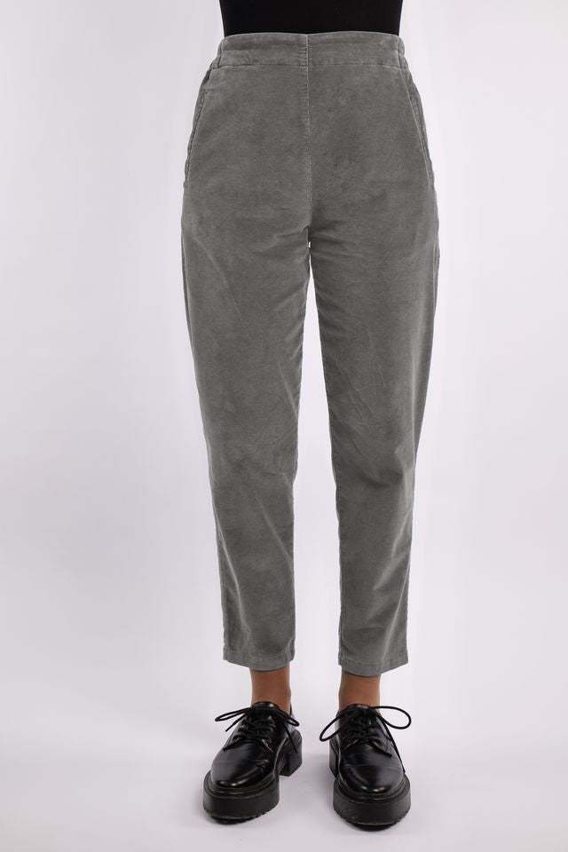 Elemente Clemente Long Slim Corduroy Pant in Anthracite