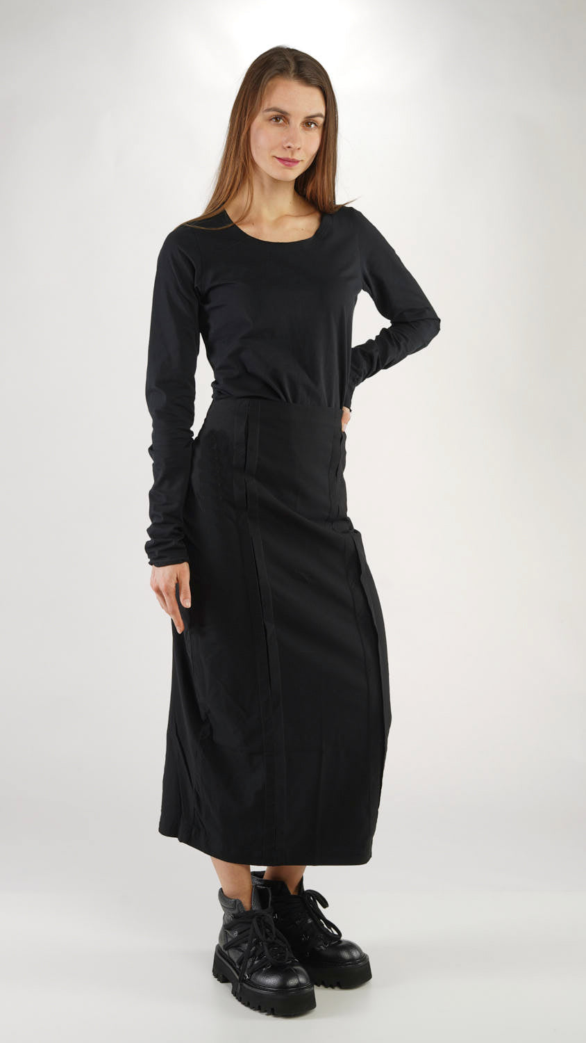 BLACK LABEL Seam Panelling Skirt in Black