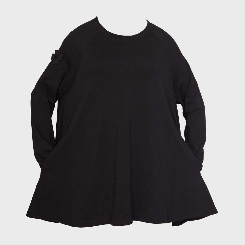 PLU O/S Flowy Long-Sleeve in Black
