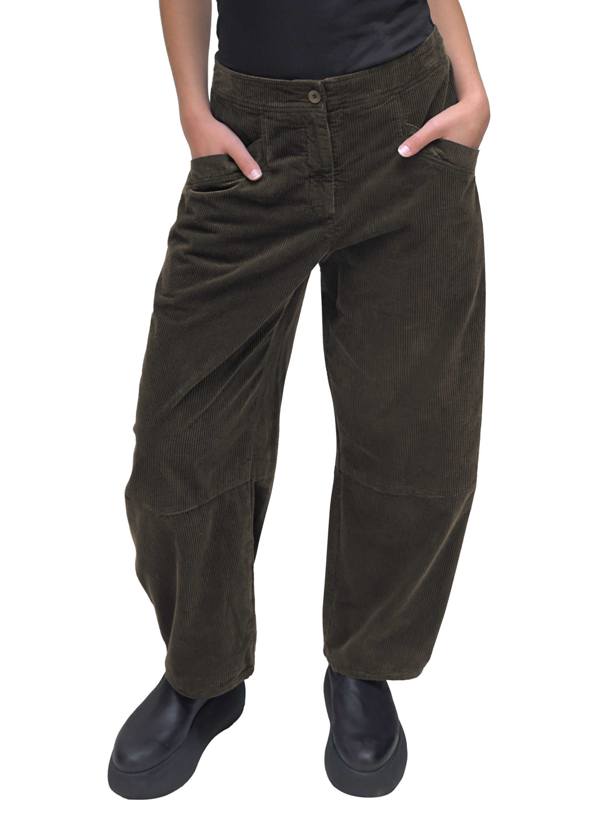 OSKA Corduroy Curved Darted Pant in Choco