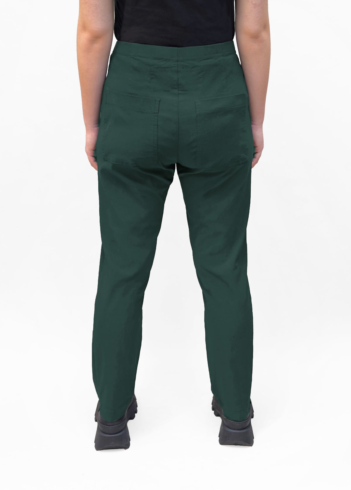 RUNDHOLZ BLACK LABEL Slim Technical Pant in Forest