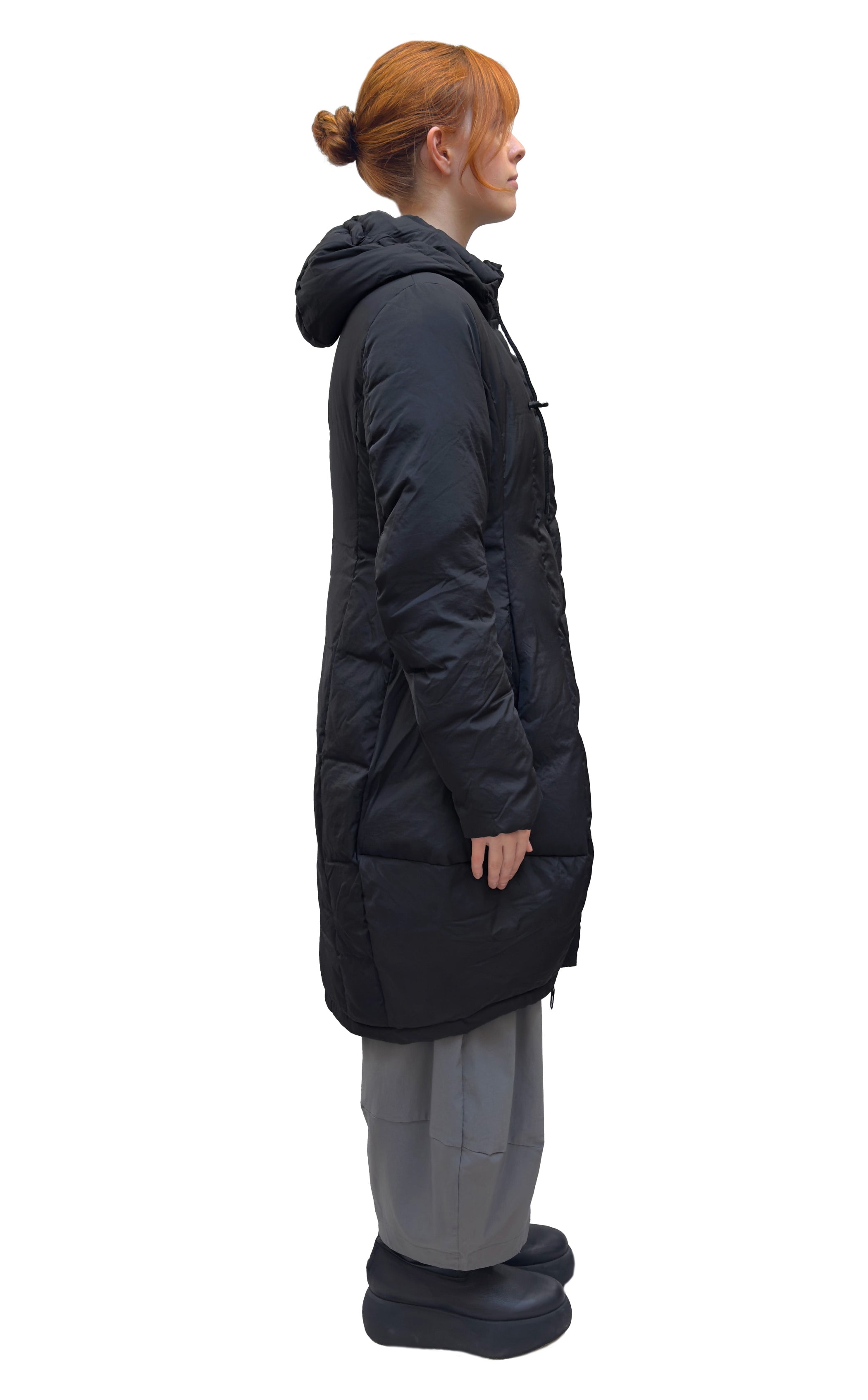 RUNDHOLZ BLACK LABEL Hooded Bubble Down Coat in Black
