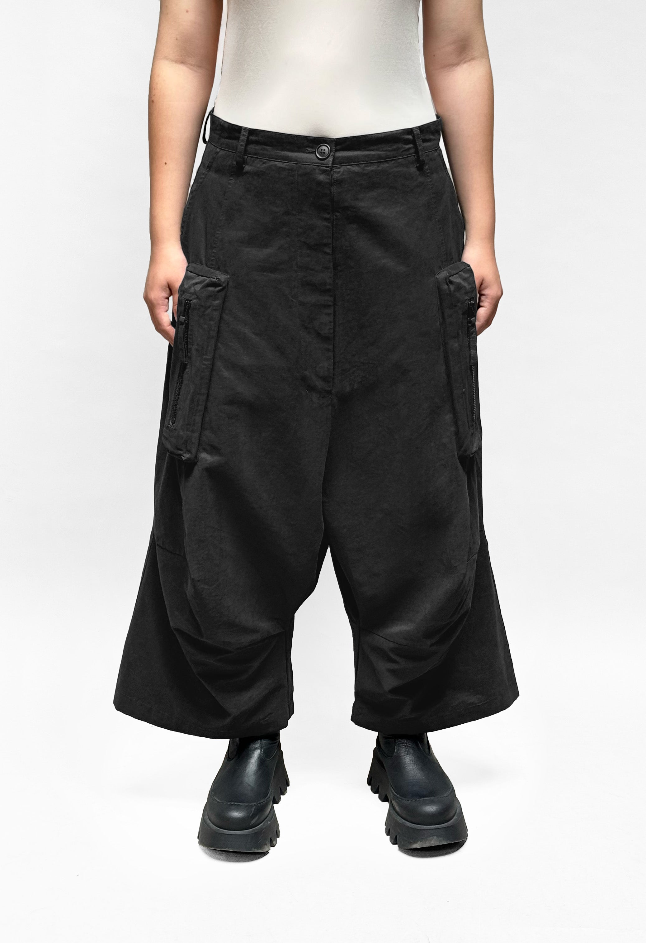 BLACK LABEL Drop Rise Wide leg Pant in Black