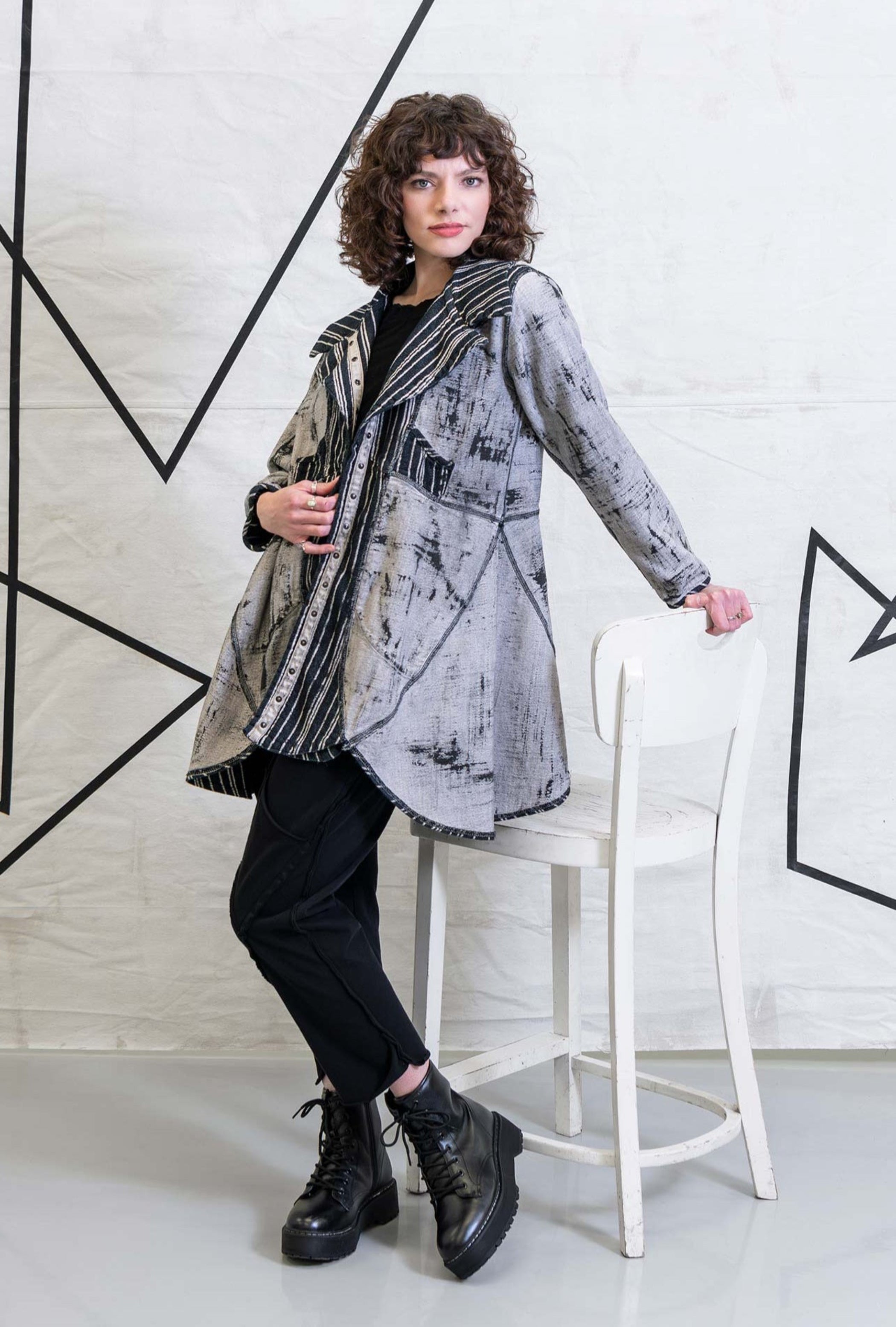 Cynthia Ashby Reversible Cotton Jacket in Black and Creme