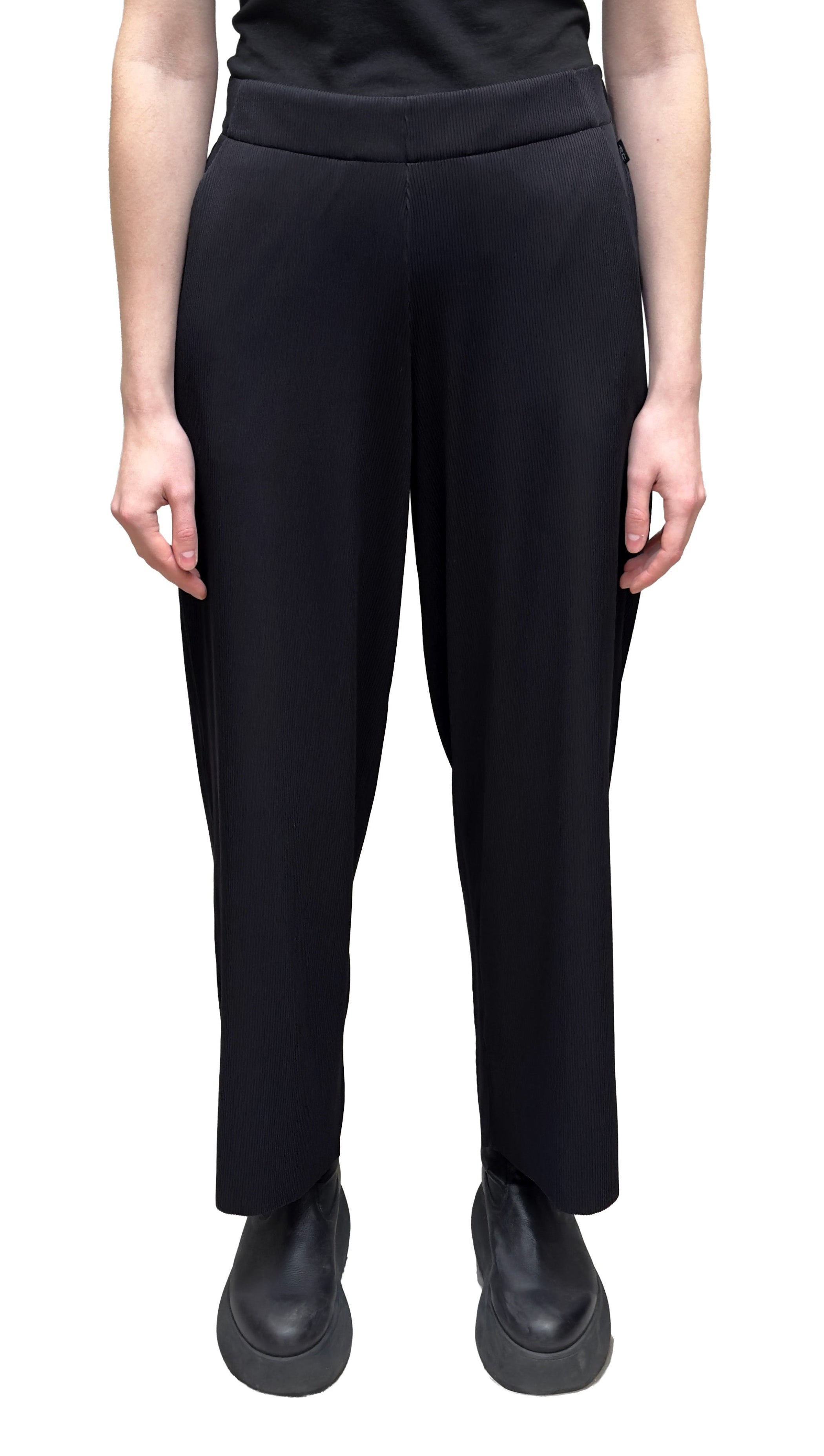 ELEMENTE CLEMENTE Ribbed Technical Wide Leg Pant in Black