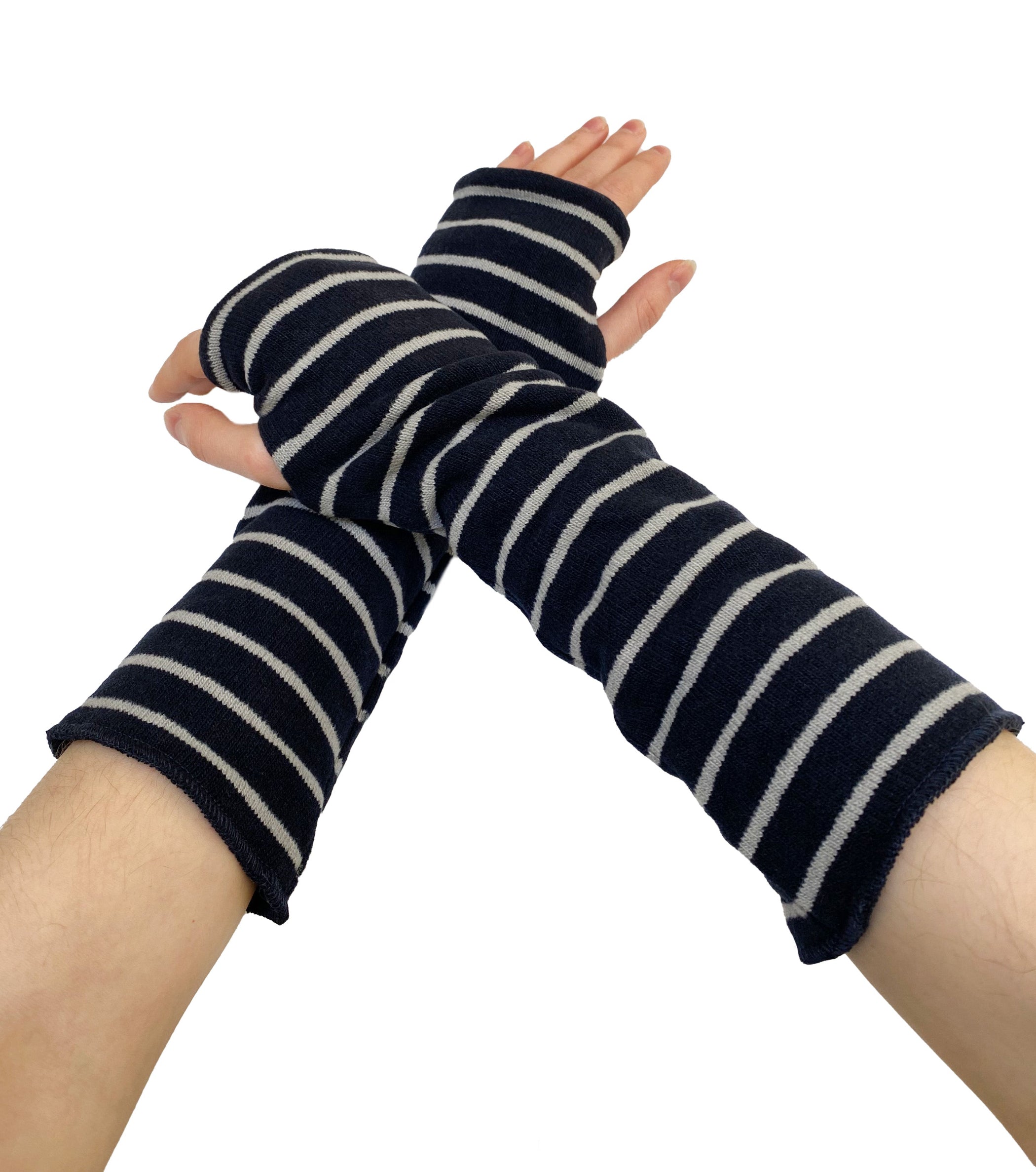 MAMA B Long Cozy Knit Arm Warmers in Night Stripes