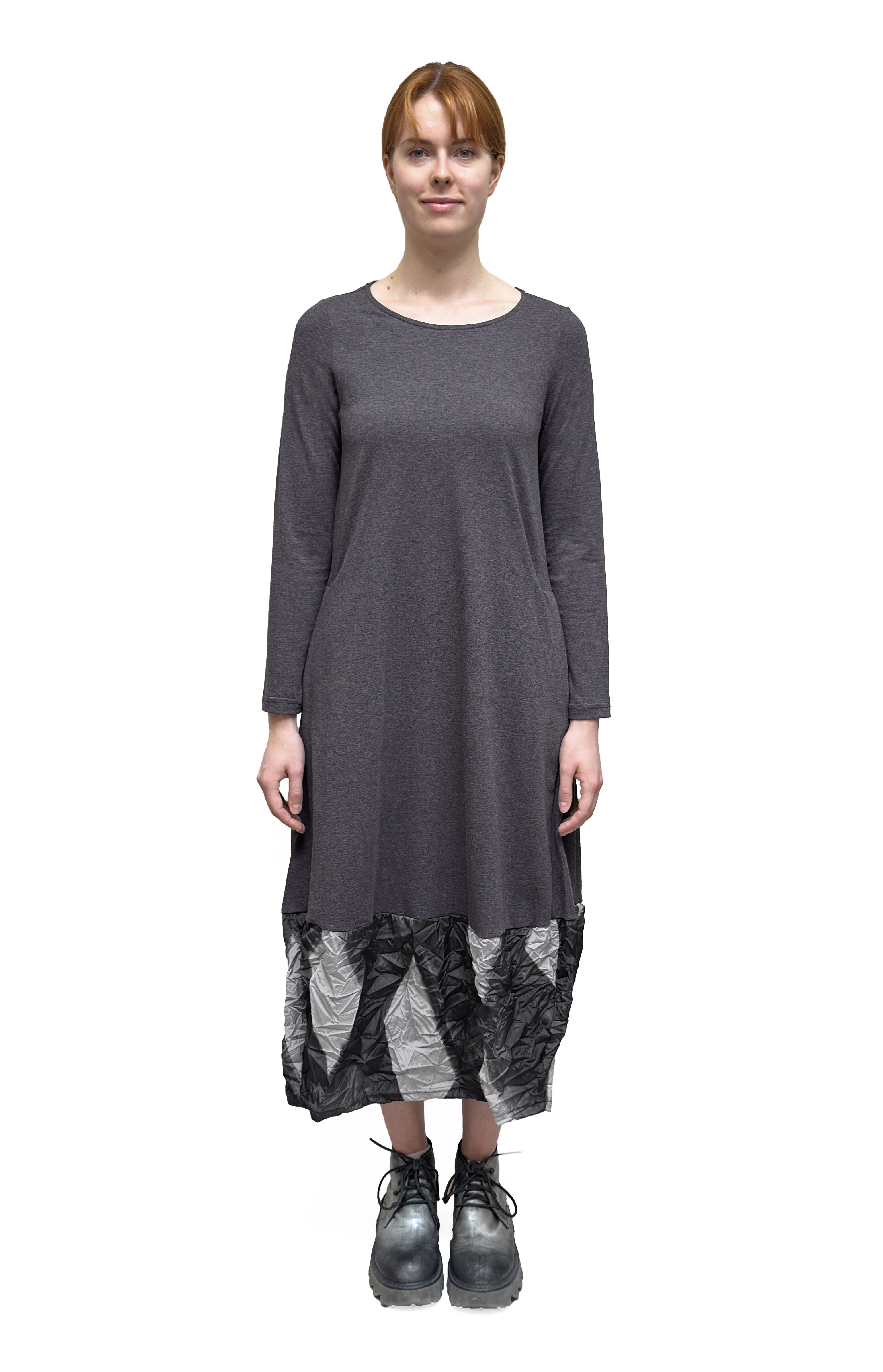 MAMA B Long Jersey Knit and Taffeta Dress with Anthracite Print