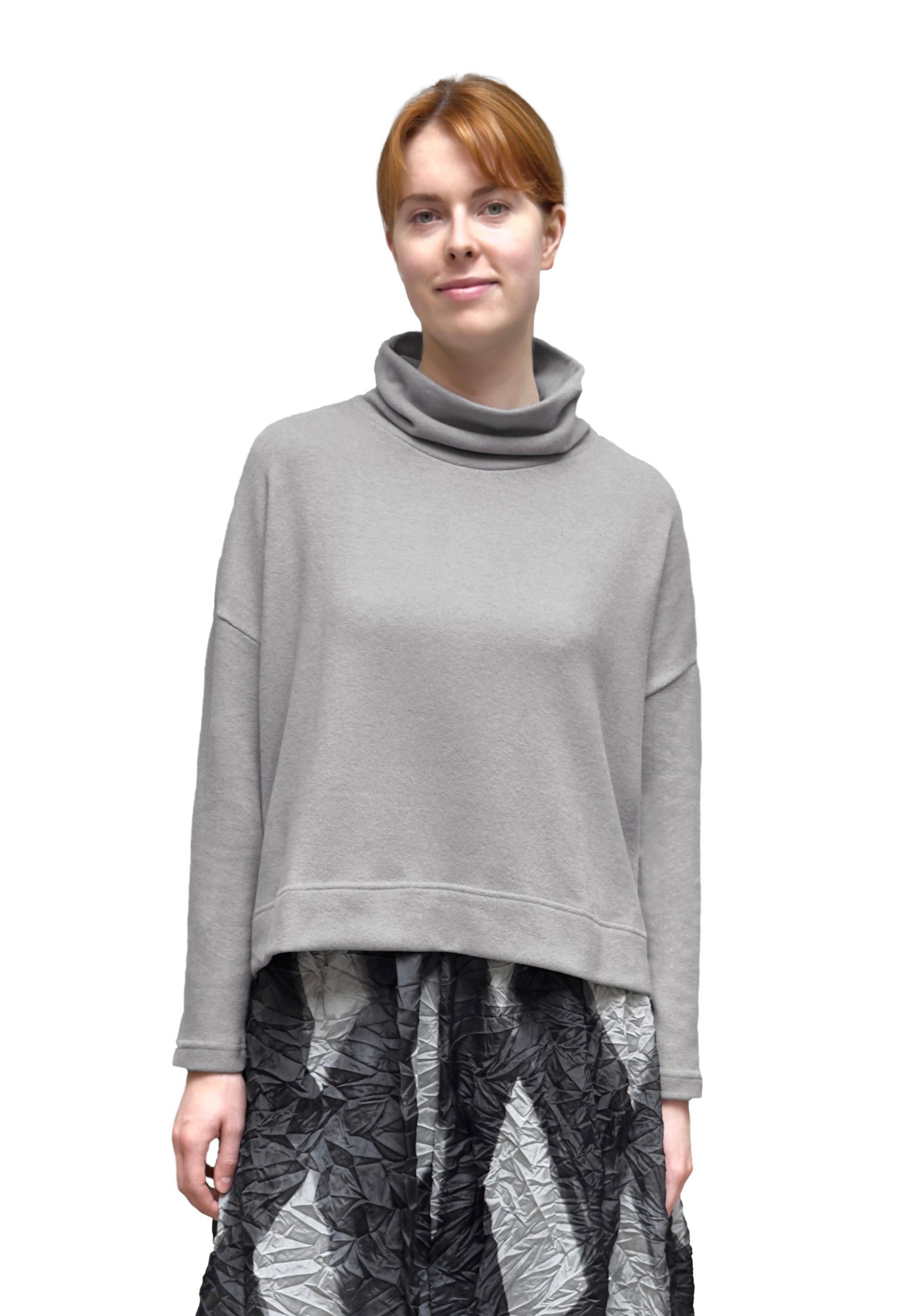 MAMA B Cozy Knit Turtleneck in Fog