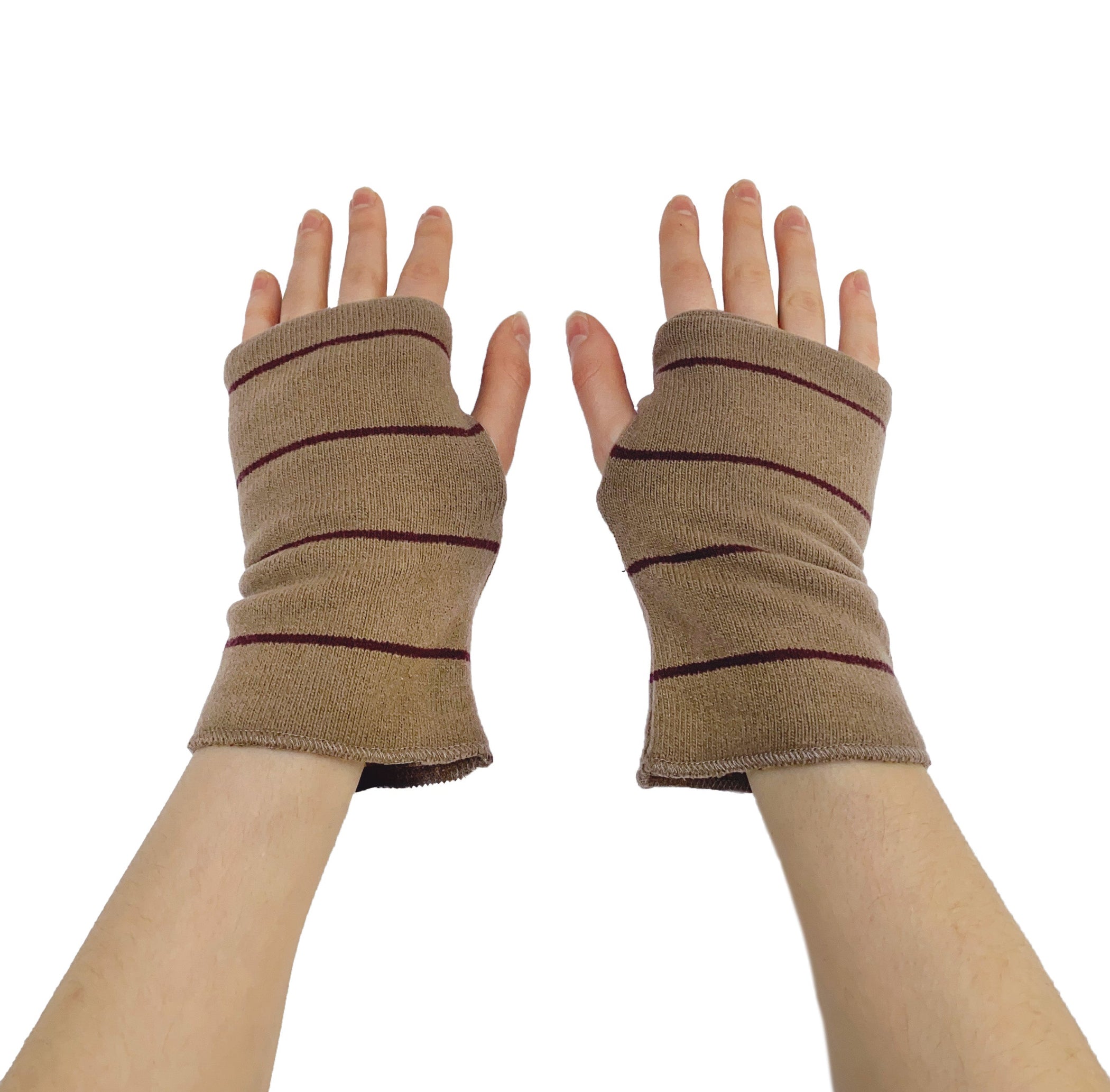 MAMA B - Short Cozy Knit Arm Warmers in Wine Mini-stripe