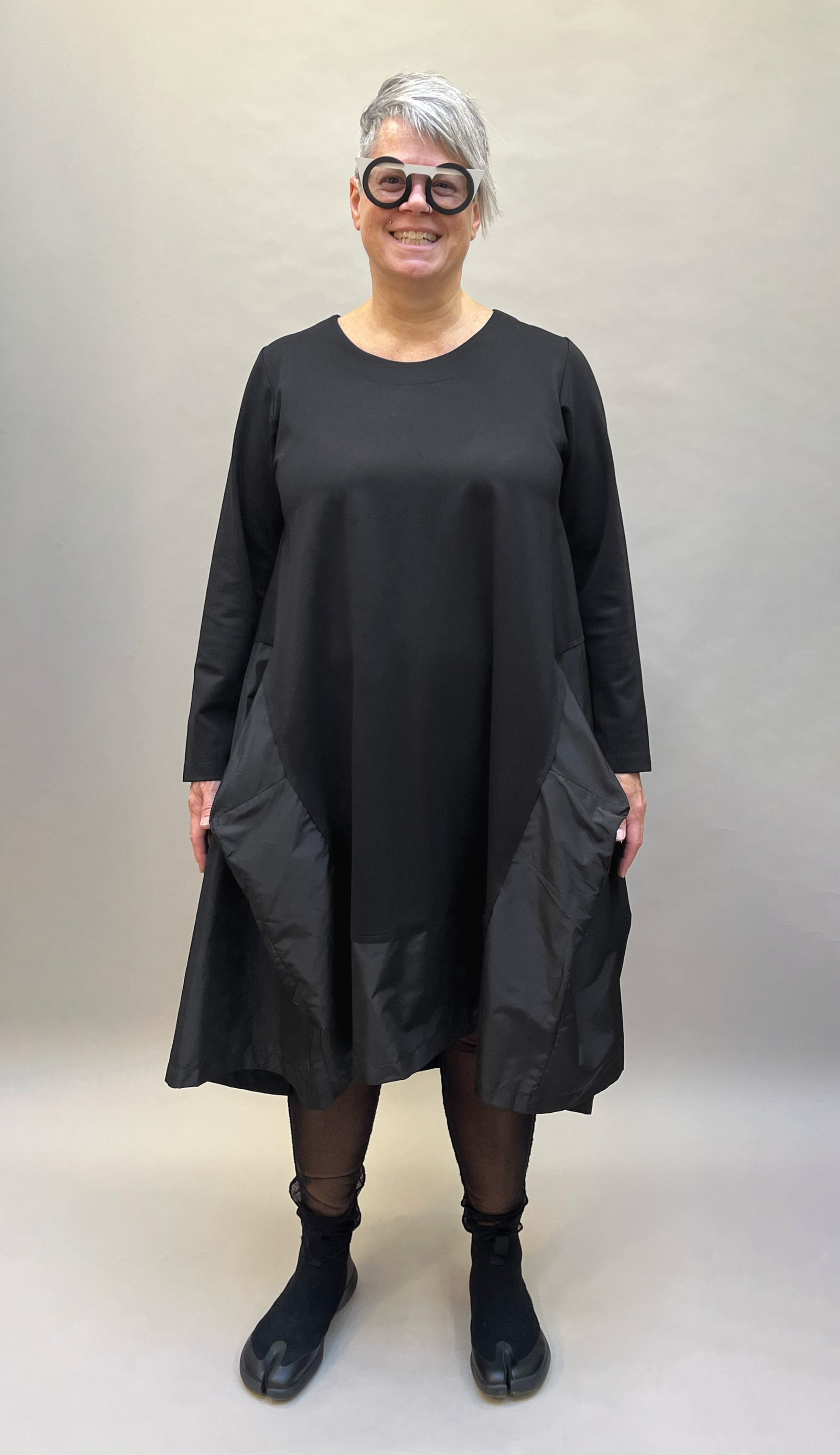 MOTION A-Line Taffeta Panelled Dress in Black