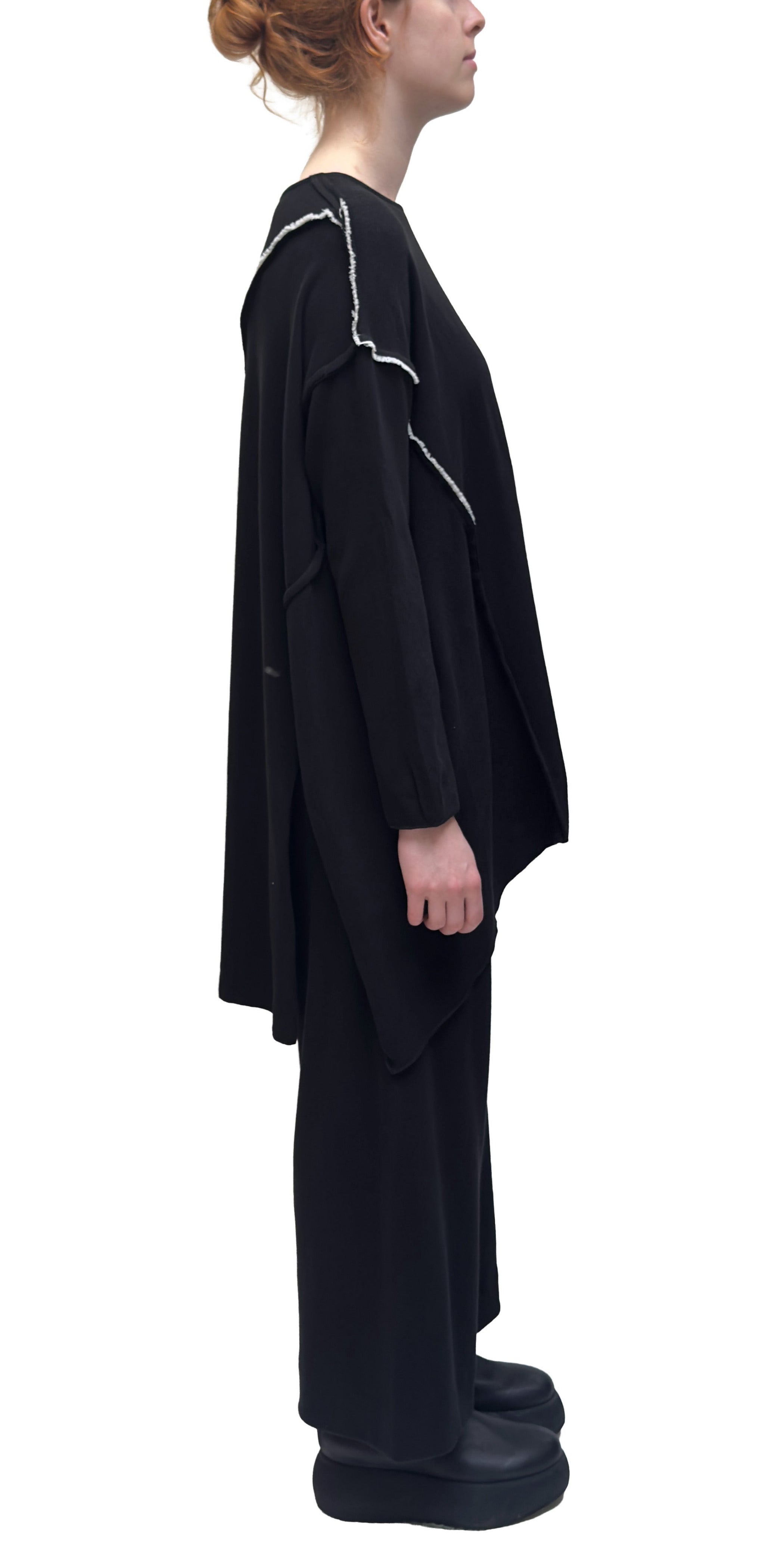 MAMA B  Onesize Pullover Tunic in Black with Creme Trim