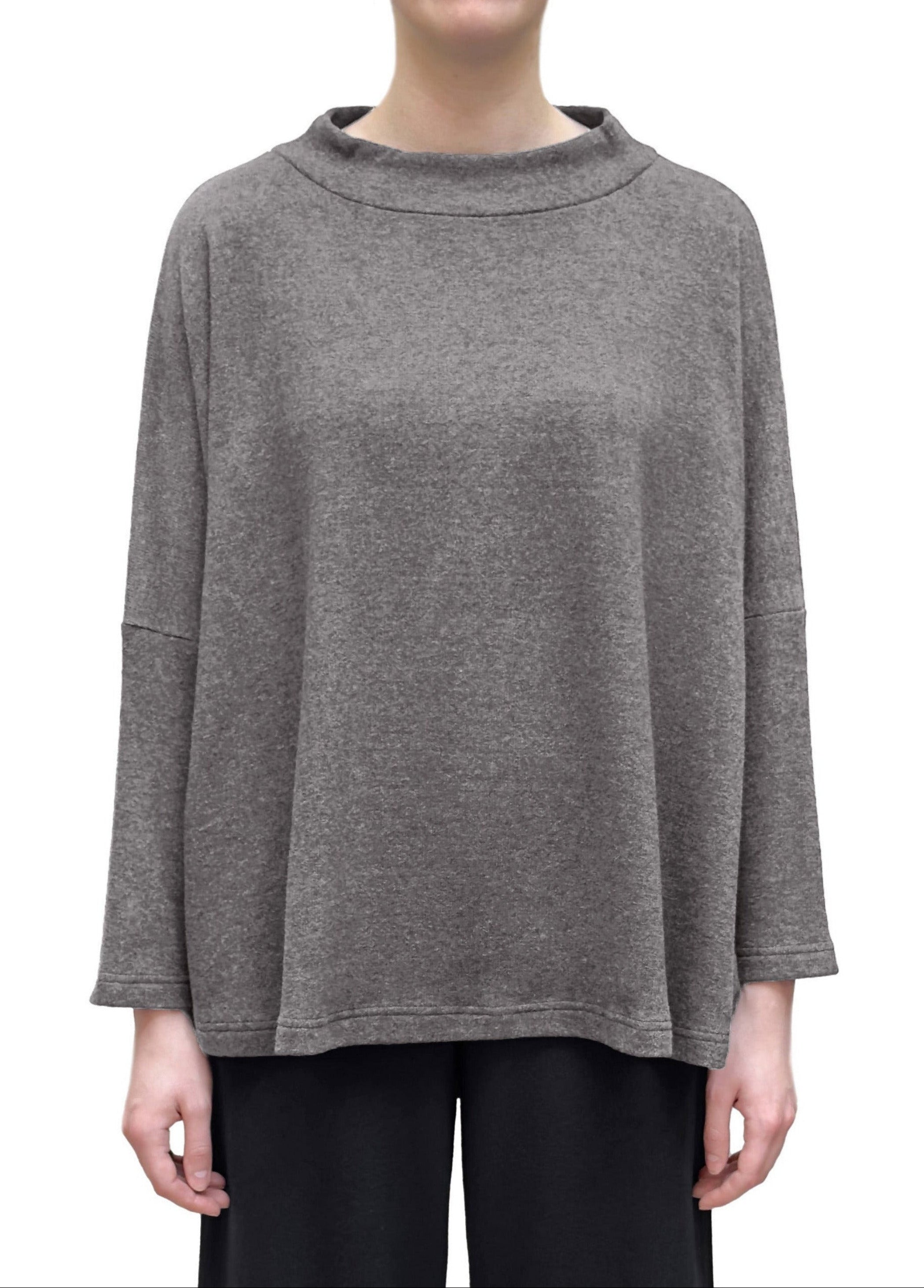 MAMA B Cozy Knit Mock Neck Onesize Pullover in Grey