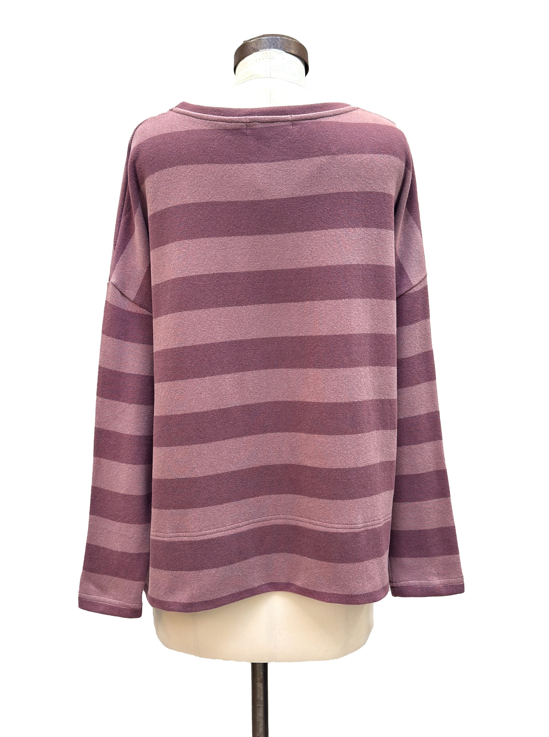 MAMA B Cozy Hi Low Pullover in Dusky Pink Stripes