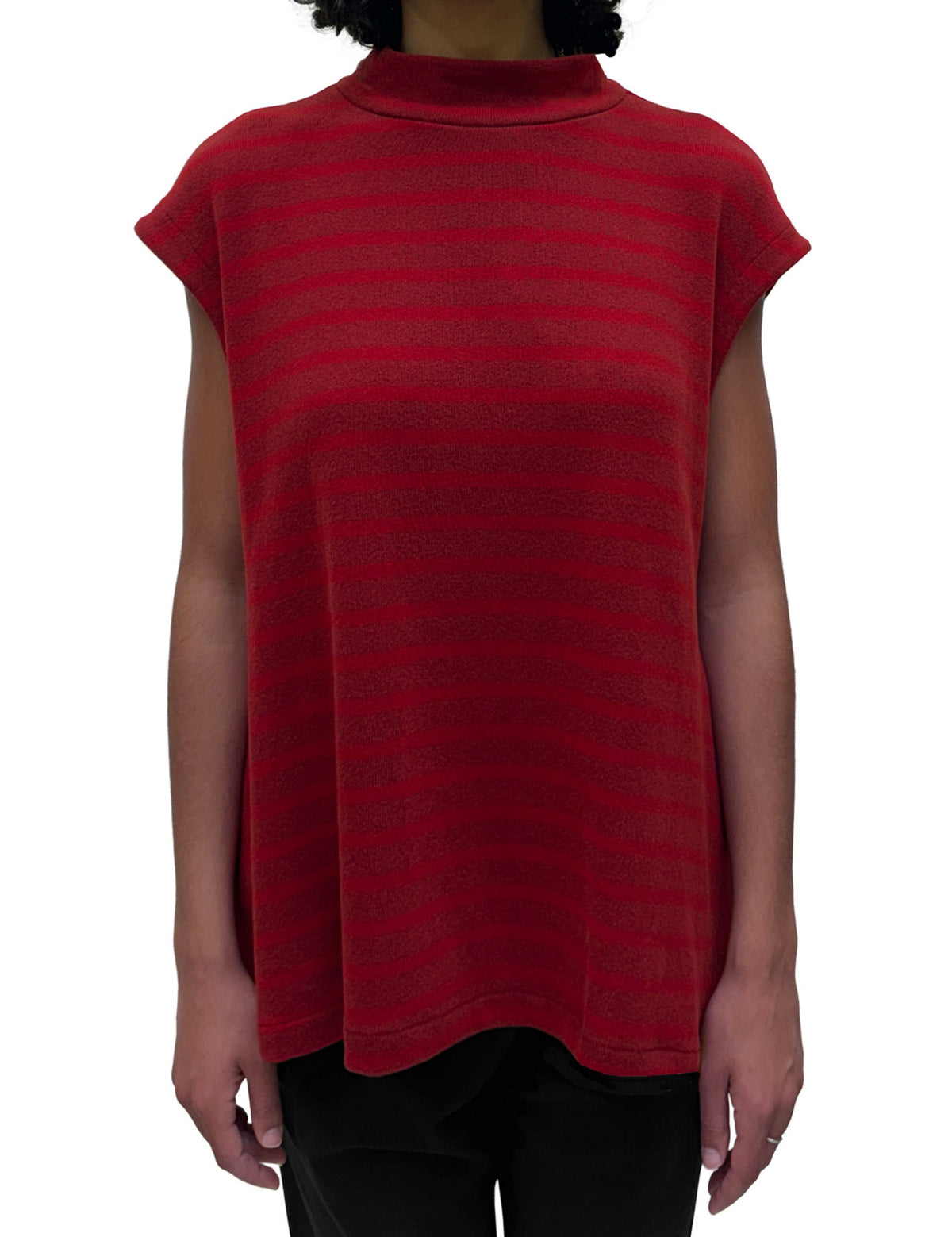 MAMA B Sleeveless Pullover in Red