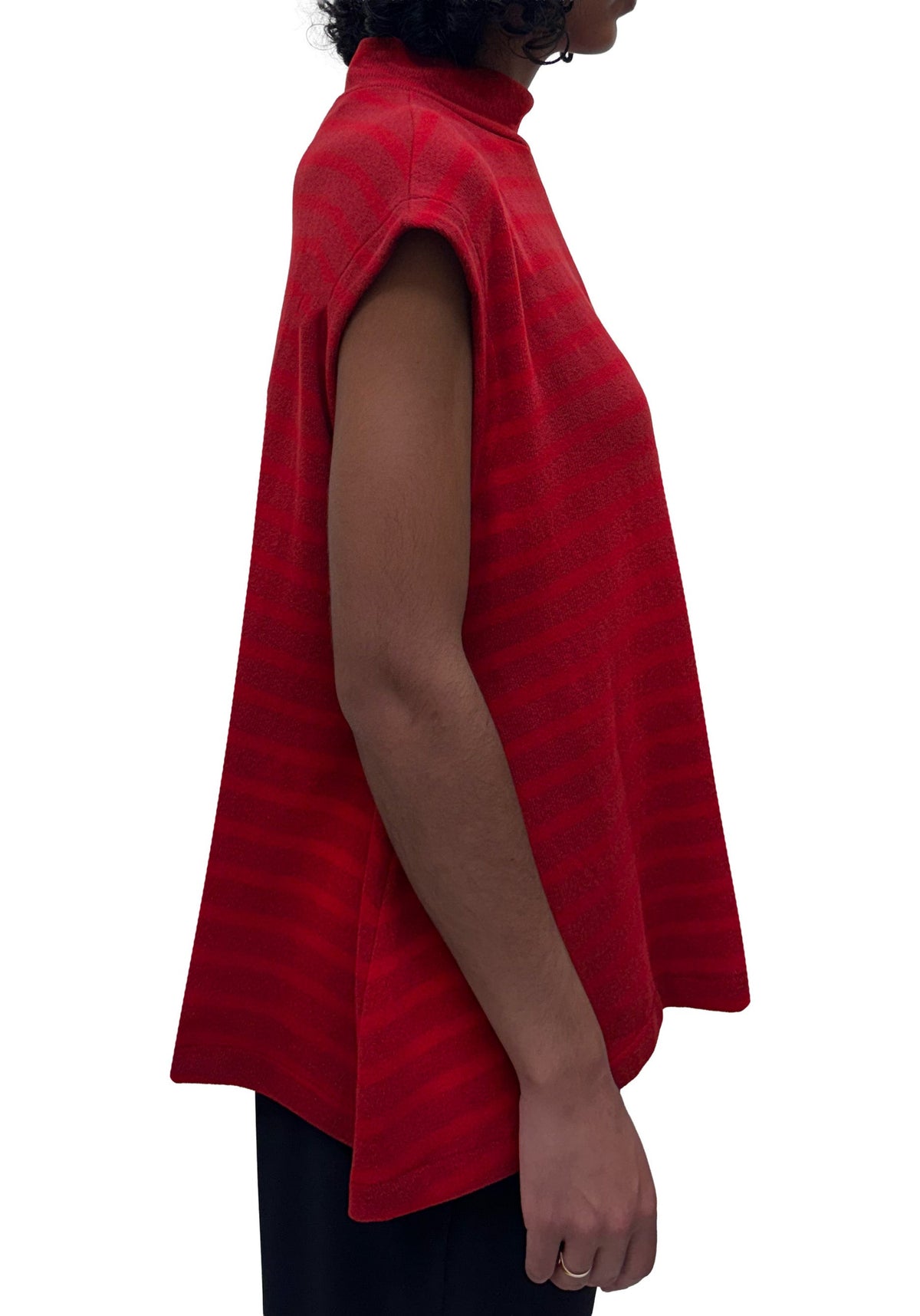 MAMA B Sleeveless Pullover in Red