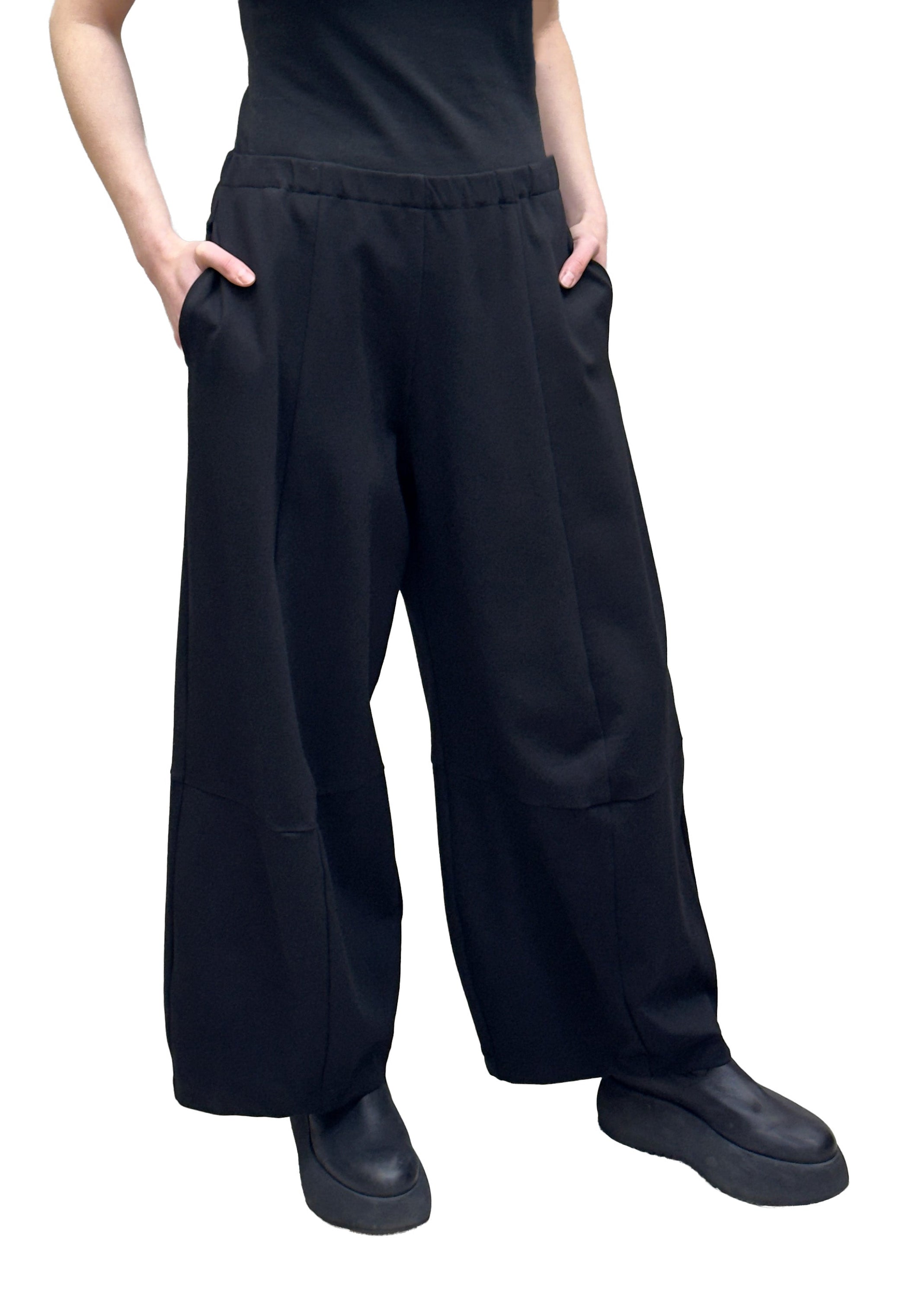 MOTION Double Knit Bubble Pant in Black