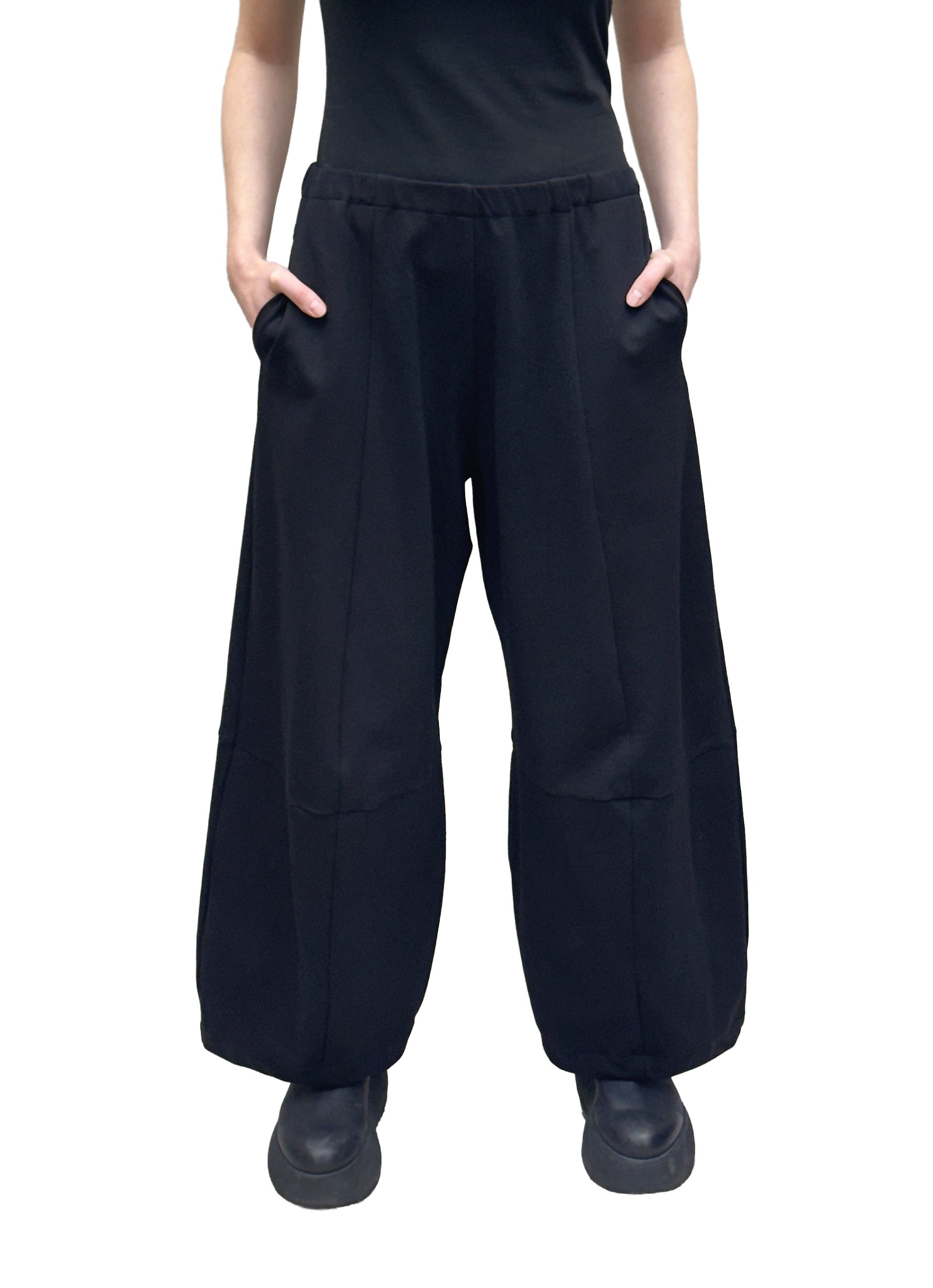 MOTION Double Knit Bubble Pant in Black
