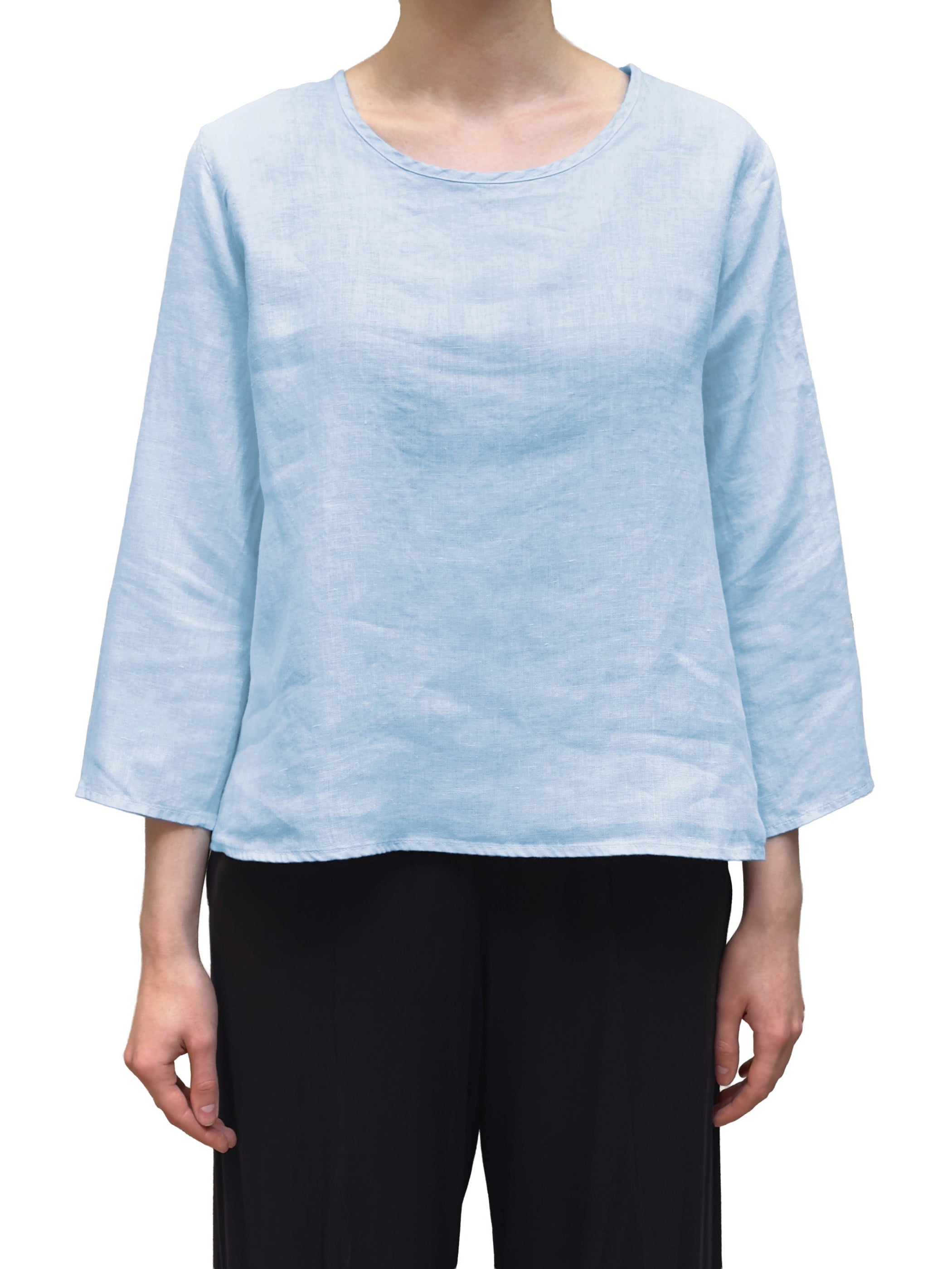 MOTION Hanky Linen Split Back Top in Crystal