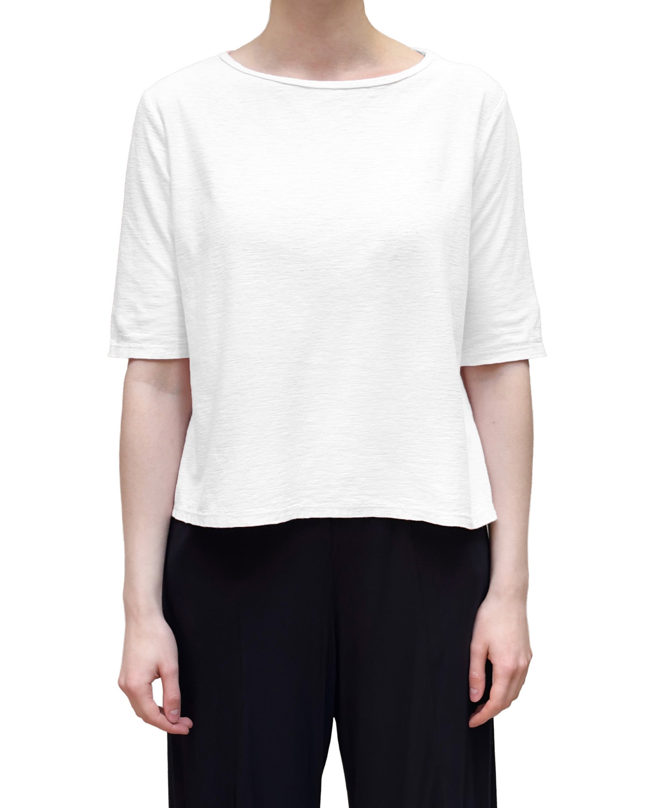 MOTION Relaxed Half Sleeve Tee in White