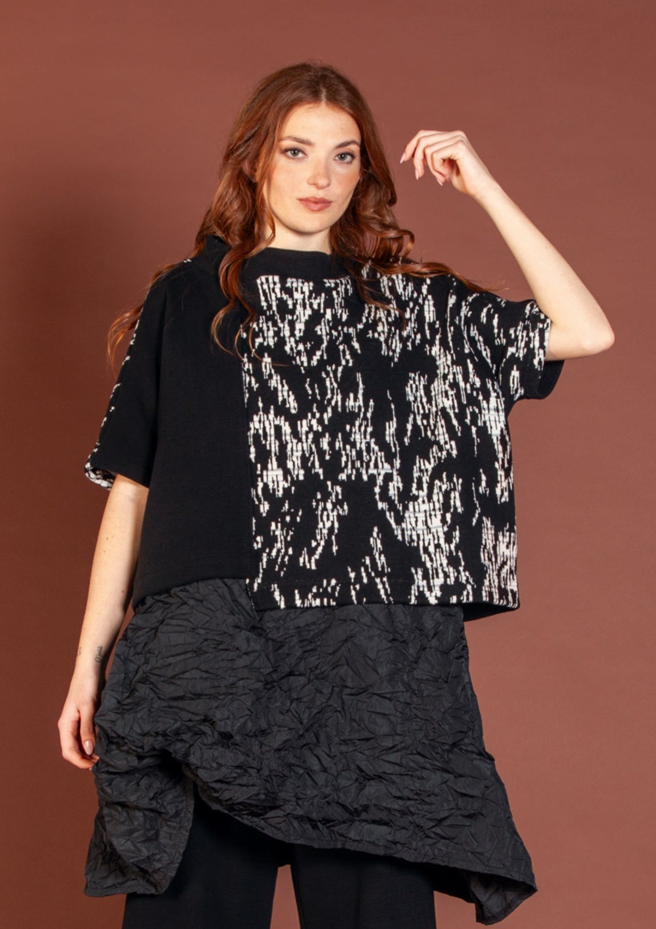 MAMA B Cozy Jacquard Relaxed Asymmetric Pullover in Black Print