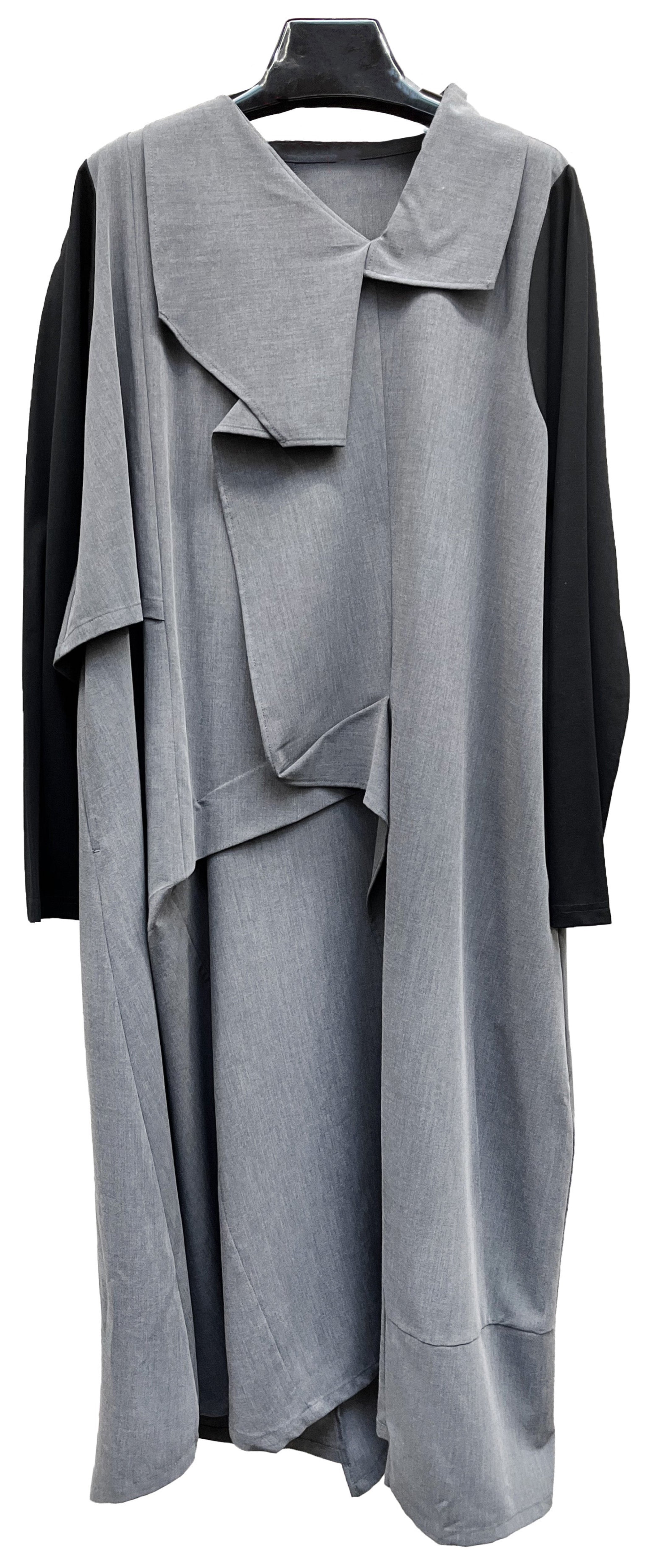 Moyuru Asymmetric Panel Dress in Grey and Black