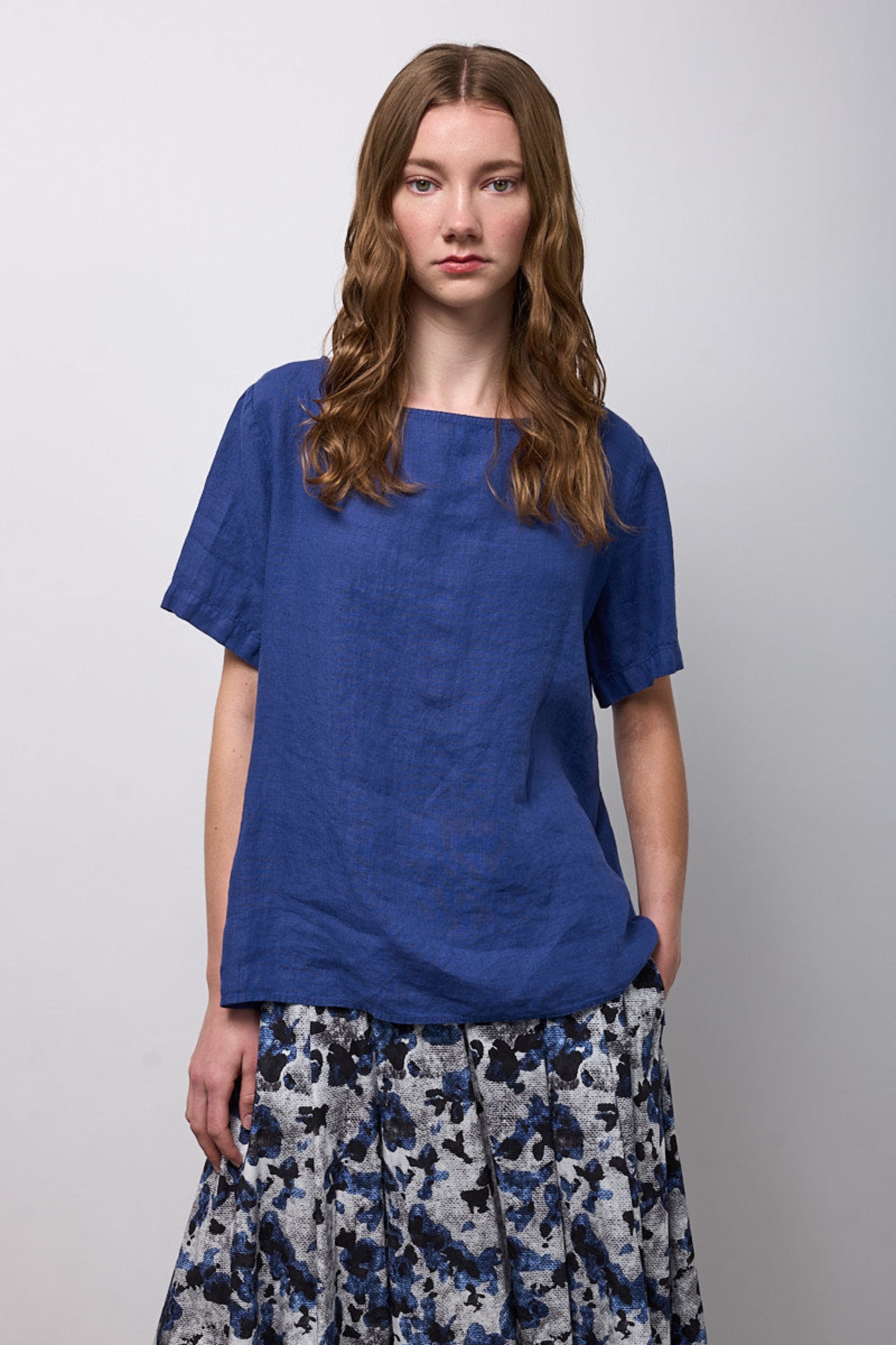 NEIRAMI Relaxed Short Sleeve Linen Blouse in Sodalite