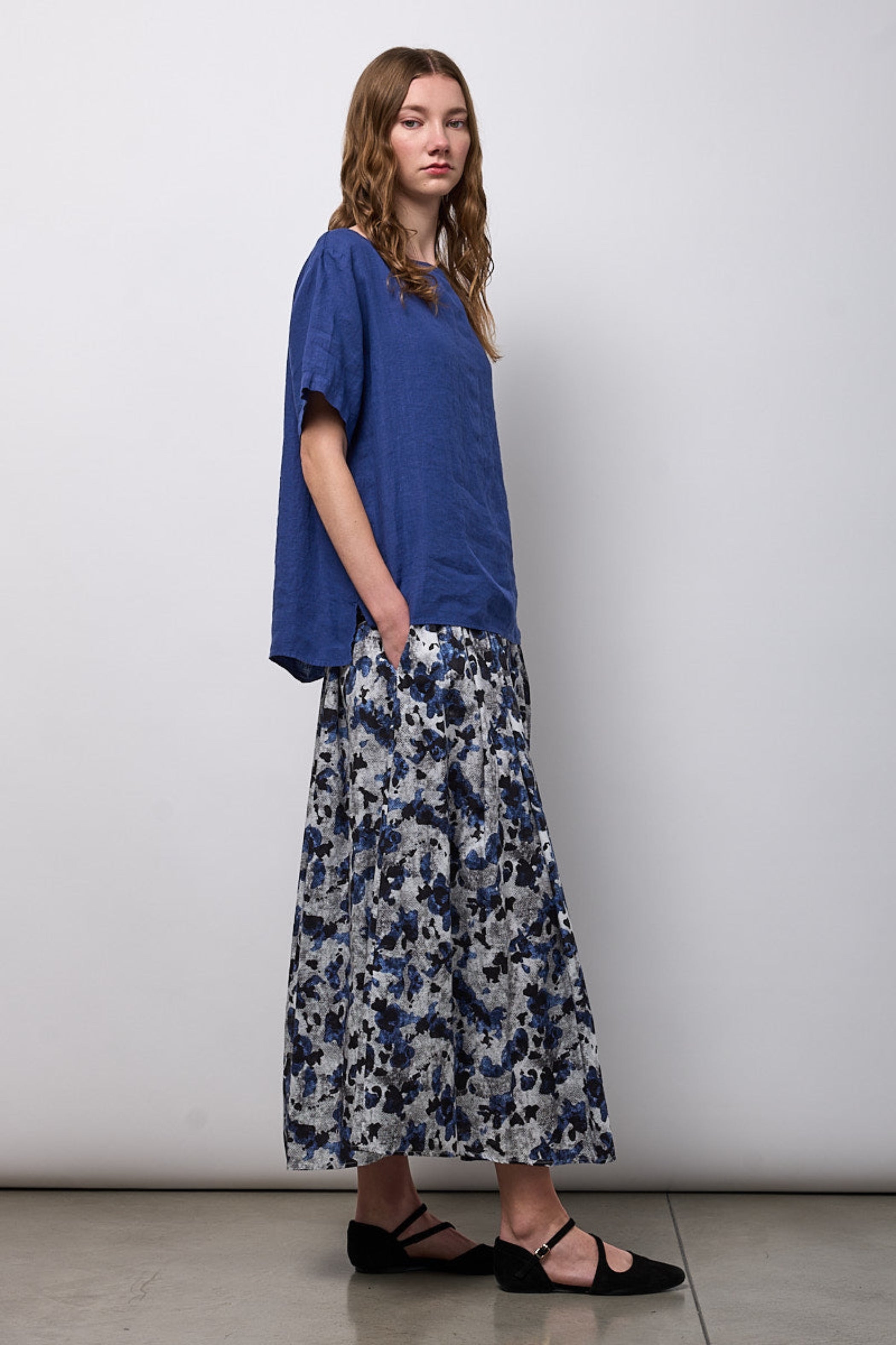 NEIRAMI Relaxed Short Sleeve Linen Blouse in Sodalite