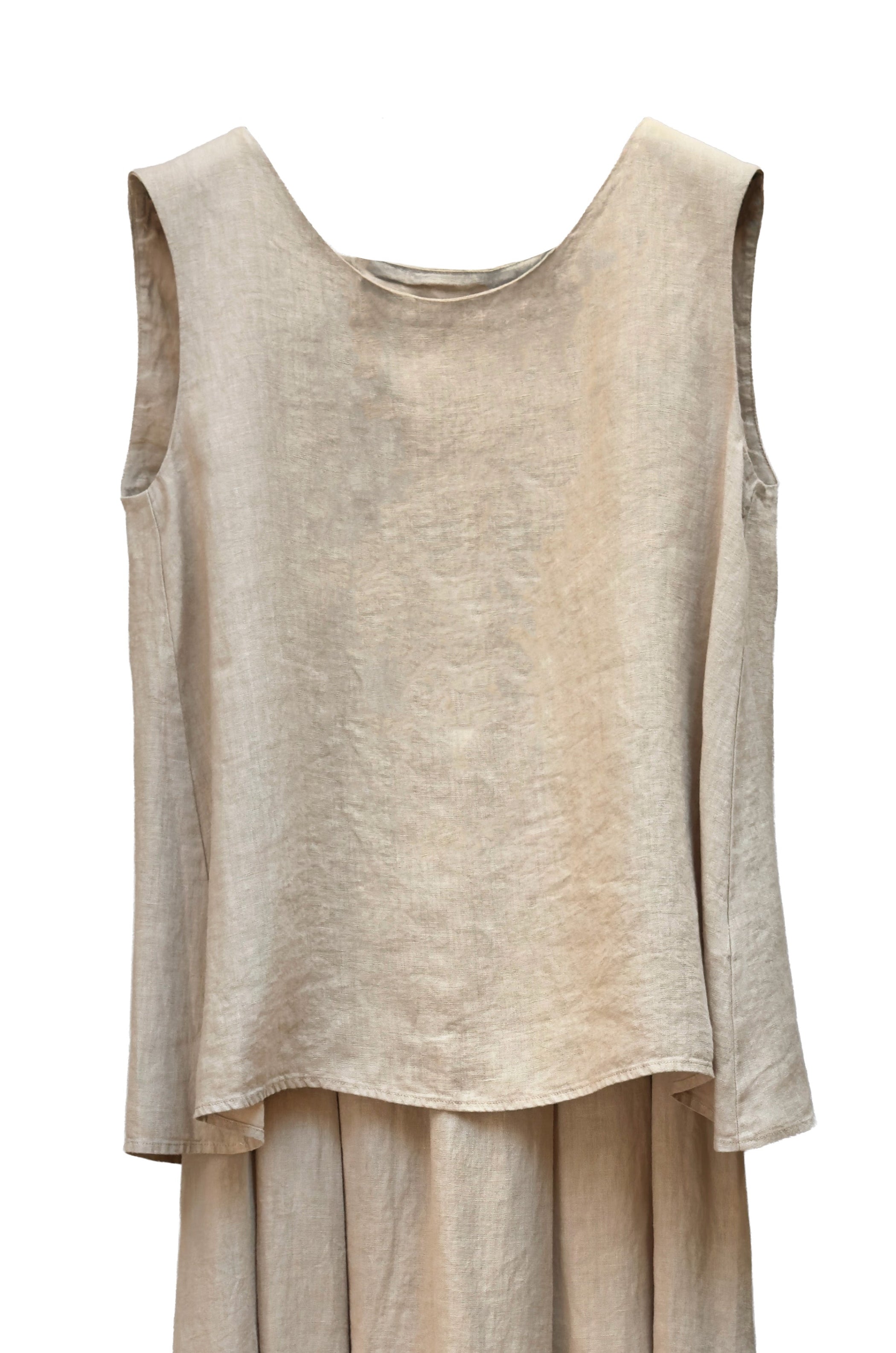 NEIRAMI Relaxed Linen Tank in Sand
