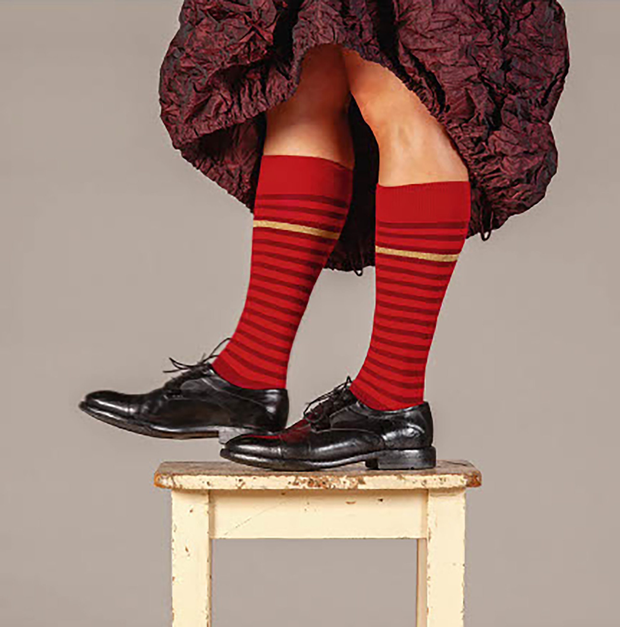 MAMA B Cotton and Cashmere Knee Socks in Red Stripes