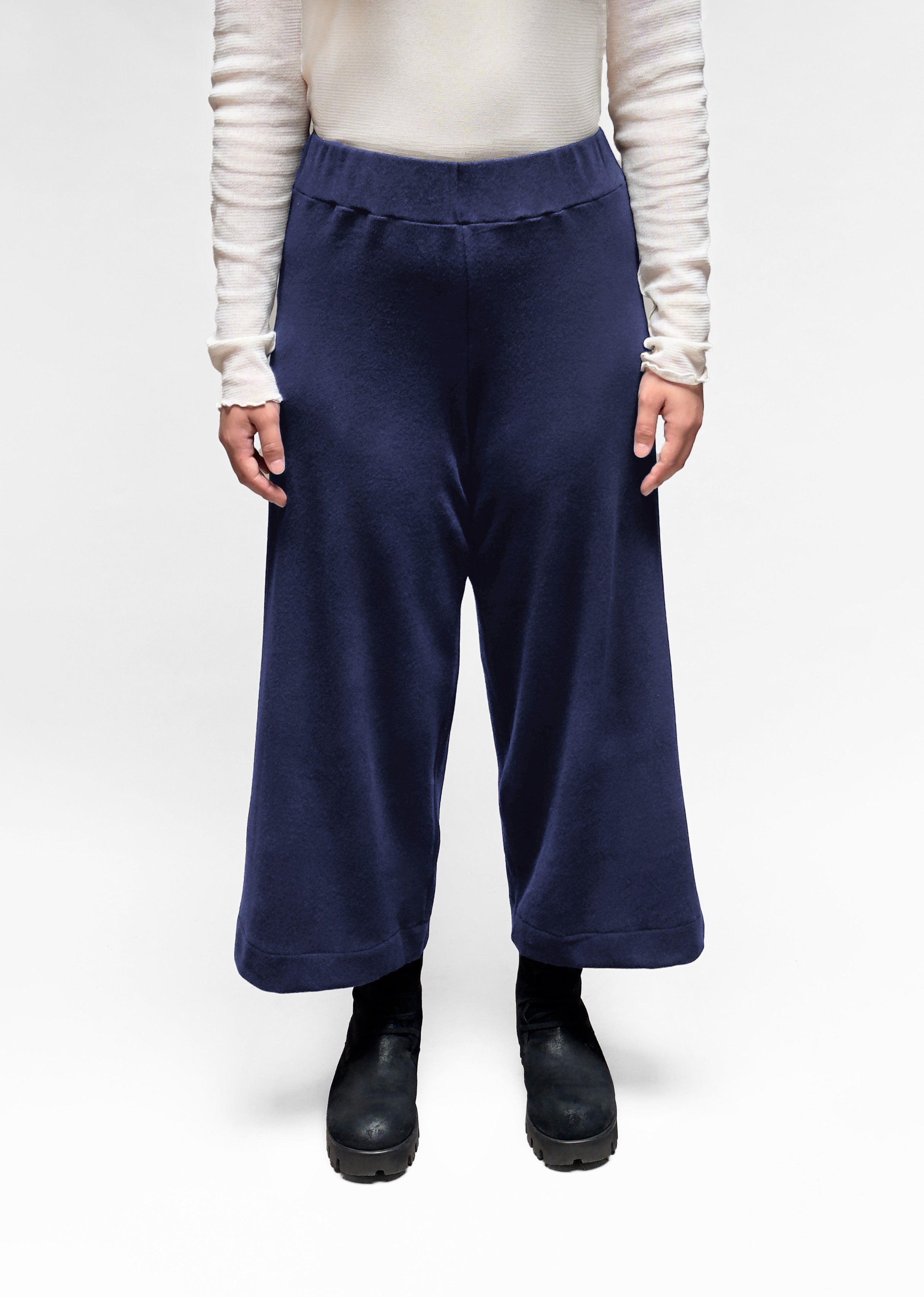 MAMA B Cozy Wide Leg Pant in Blue