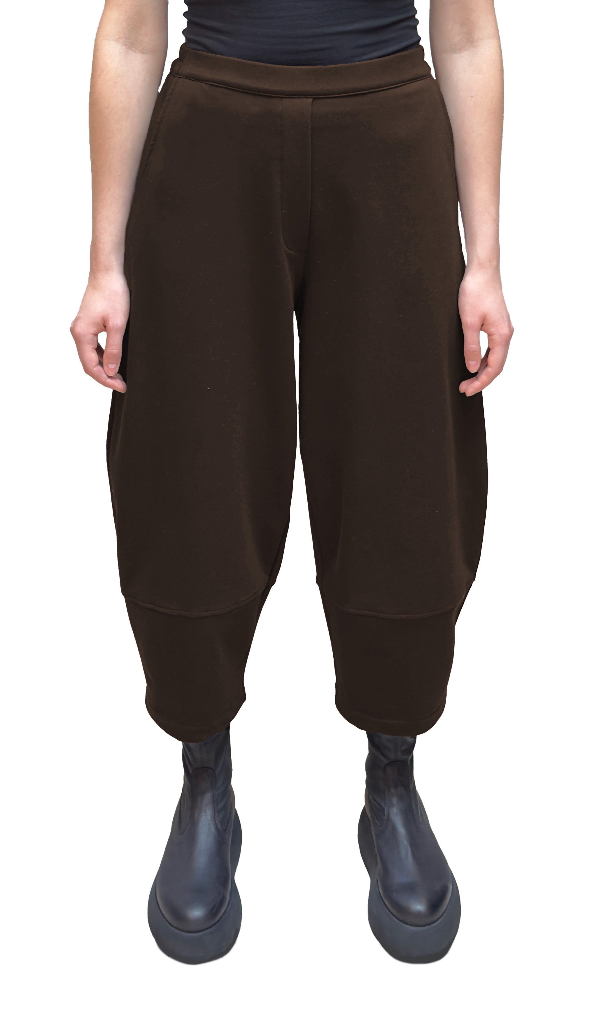 Mama B Medium Weight Cotton Barrel Leg Pant in Umber
