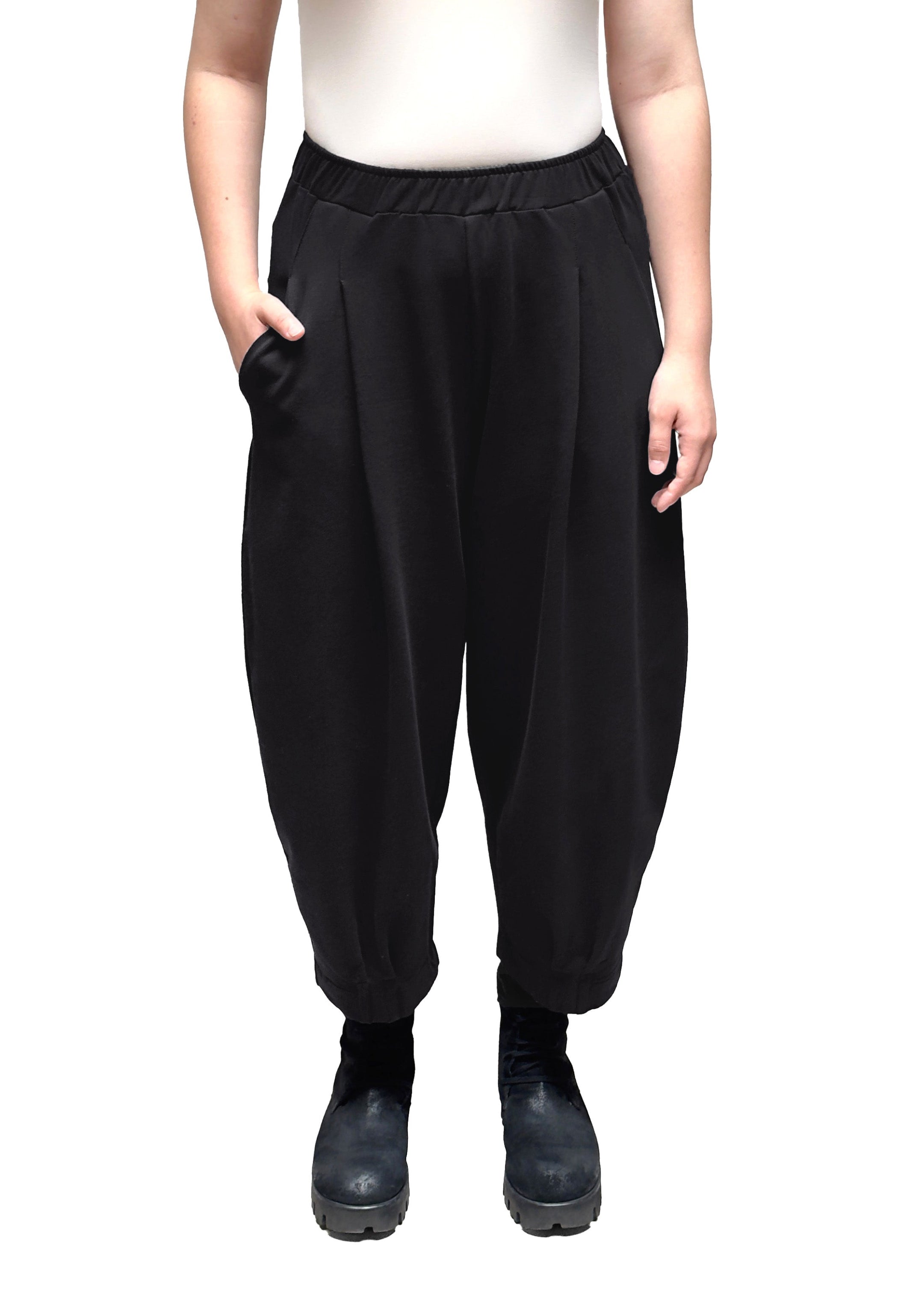 MAMA B French Terry Pant in Black