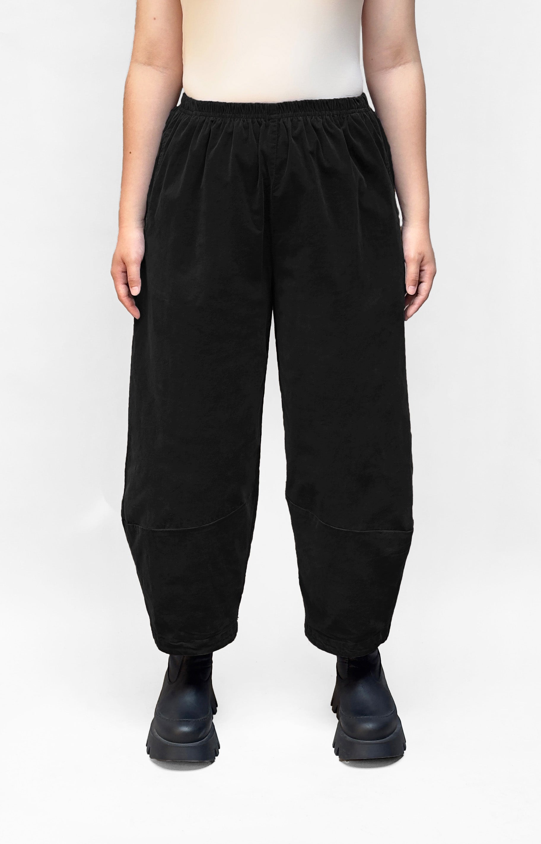 MOTION Mini Cord Easy Pant in Black