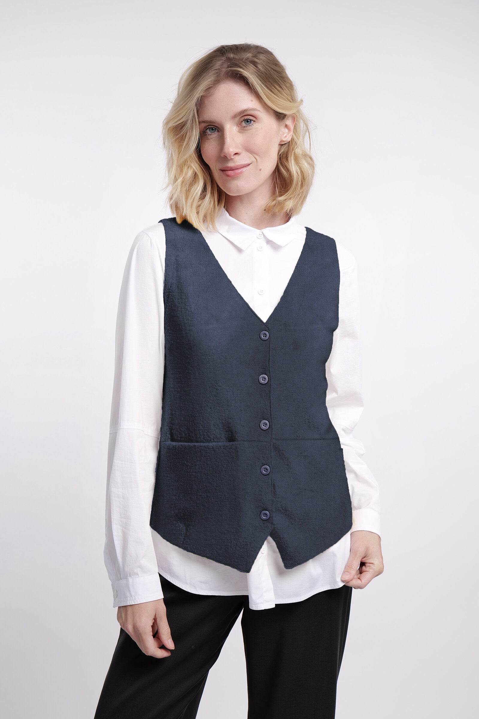 Elemente Clemente Mini Cord Pocketed Vest in Dark Night