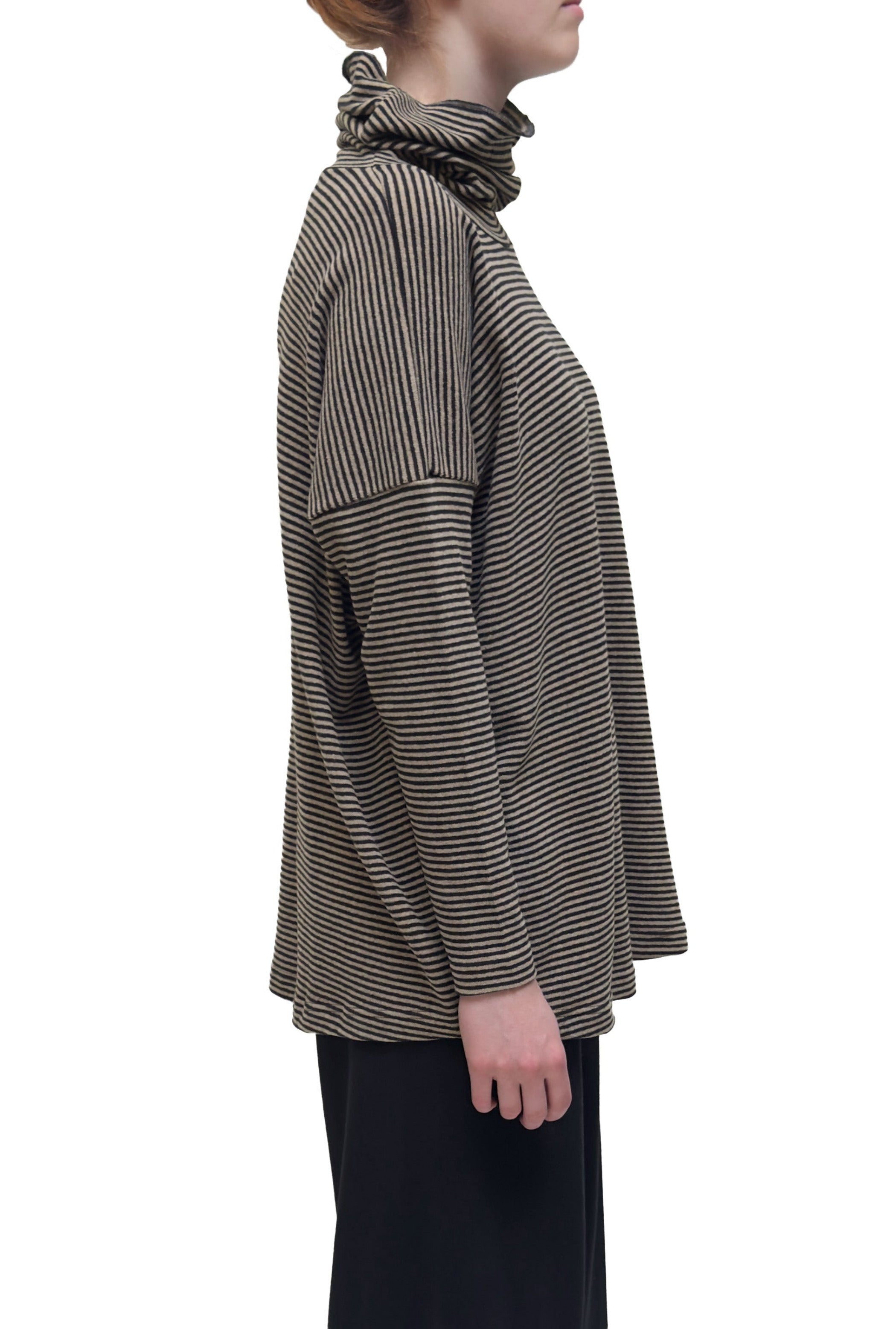 MAMA B Cozy Knit Onesize Cowl Sweater in Night Stripes