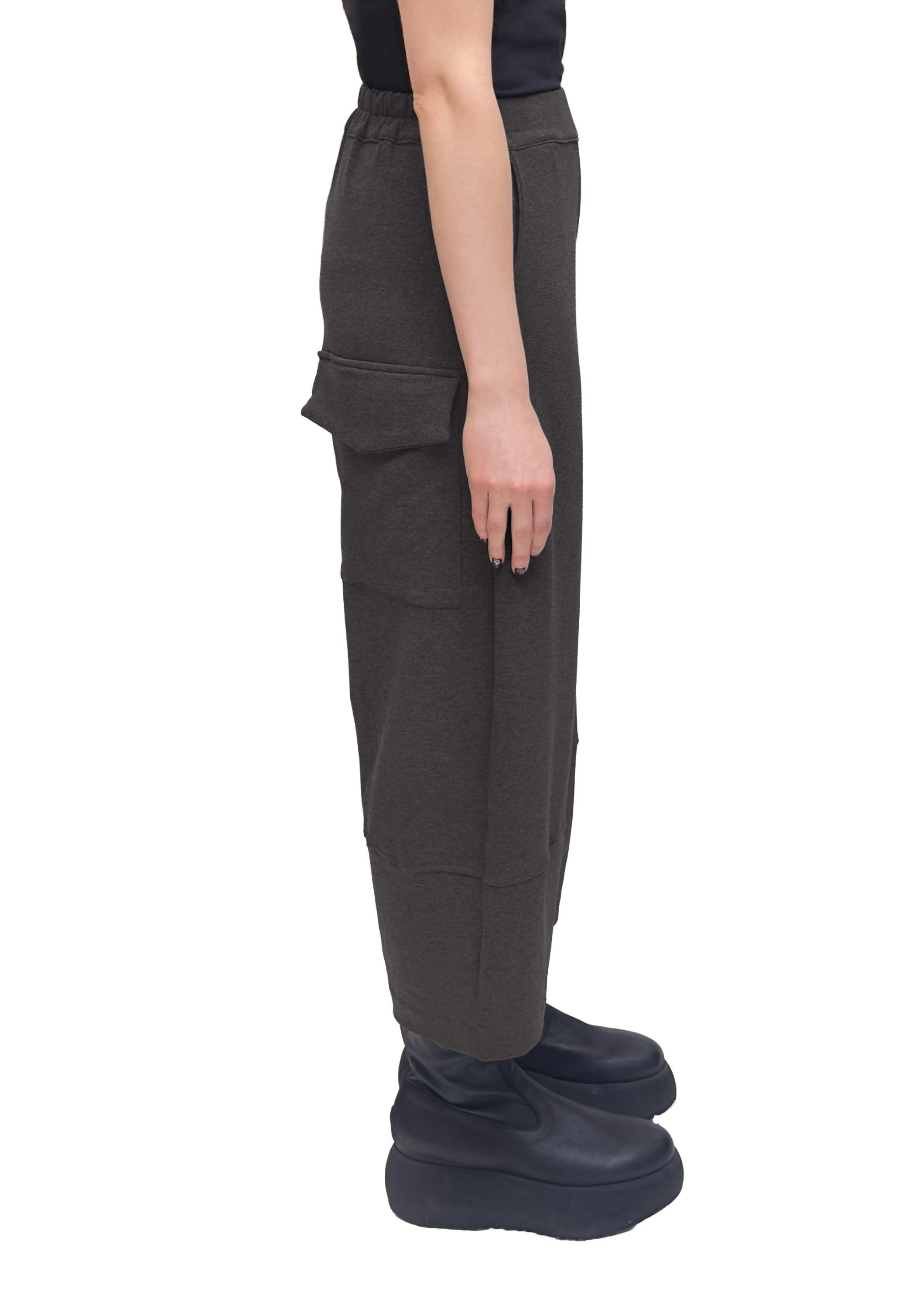 MAMA B Medium Weight Cotton Barrel Leg Pant in Anthracite