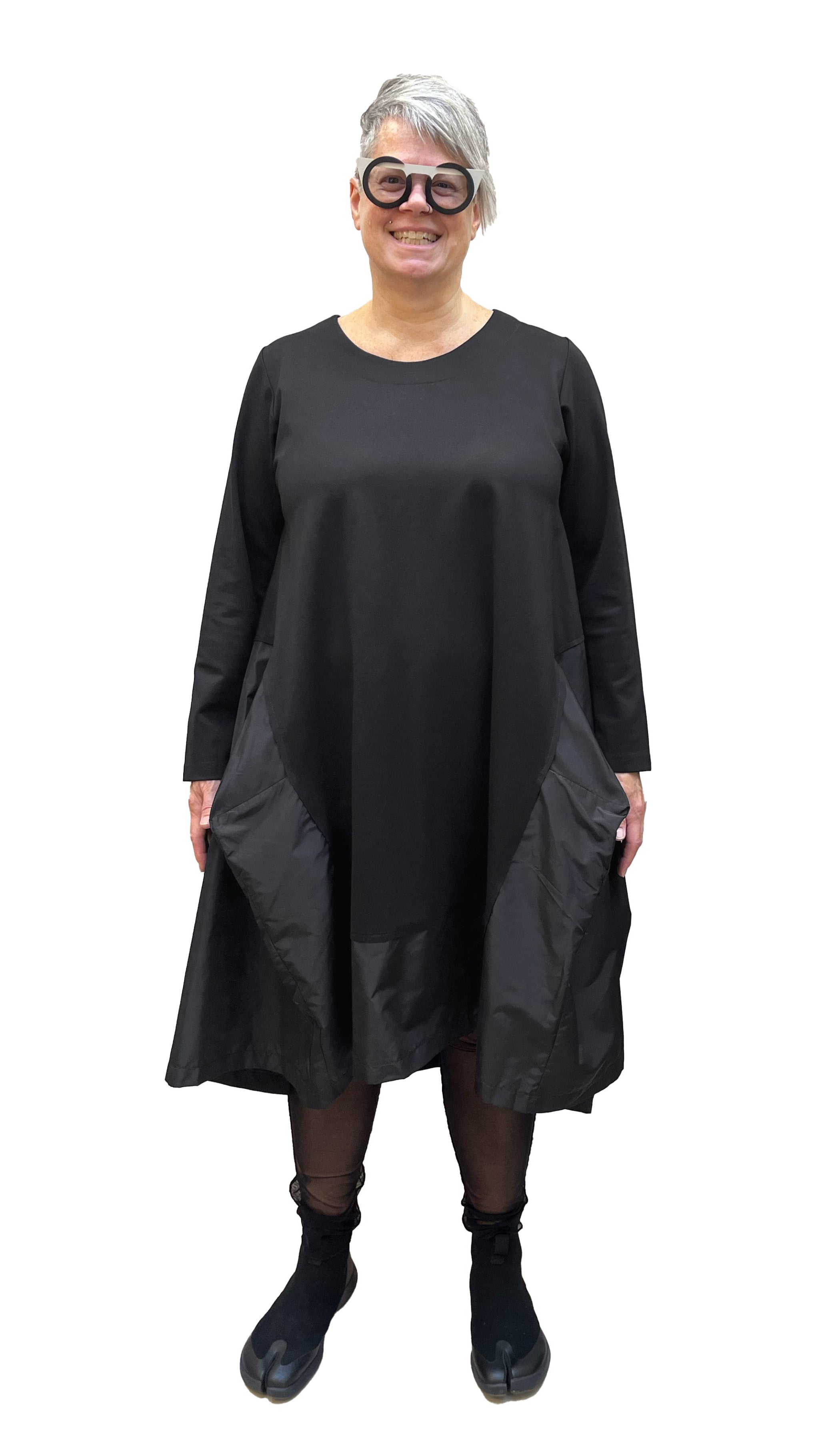 MOTION A-Line Taffeta Panelled Dress in Black