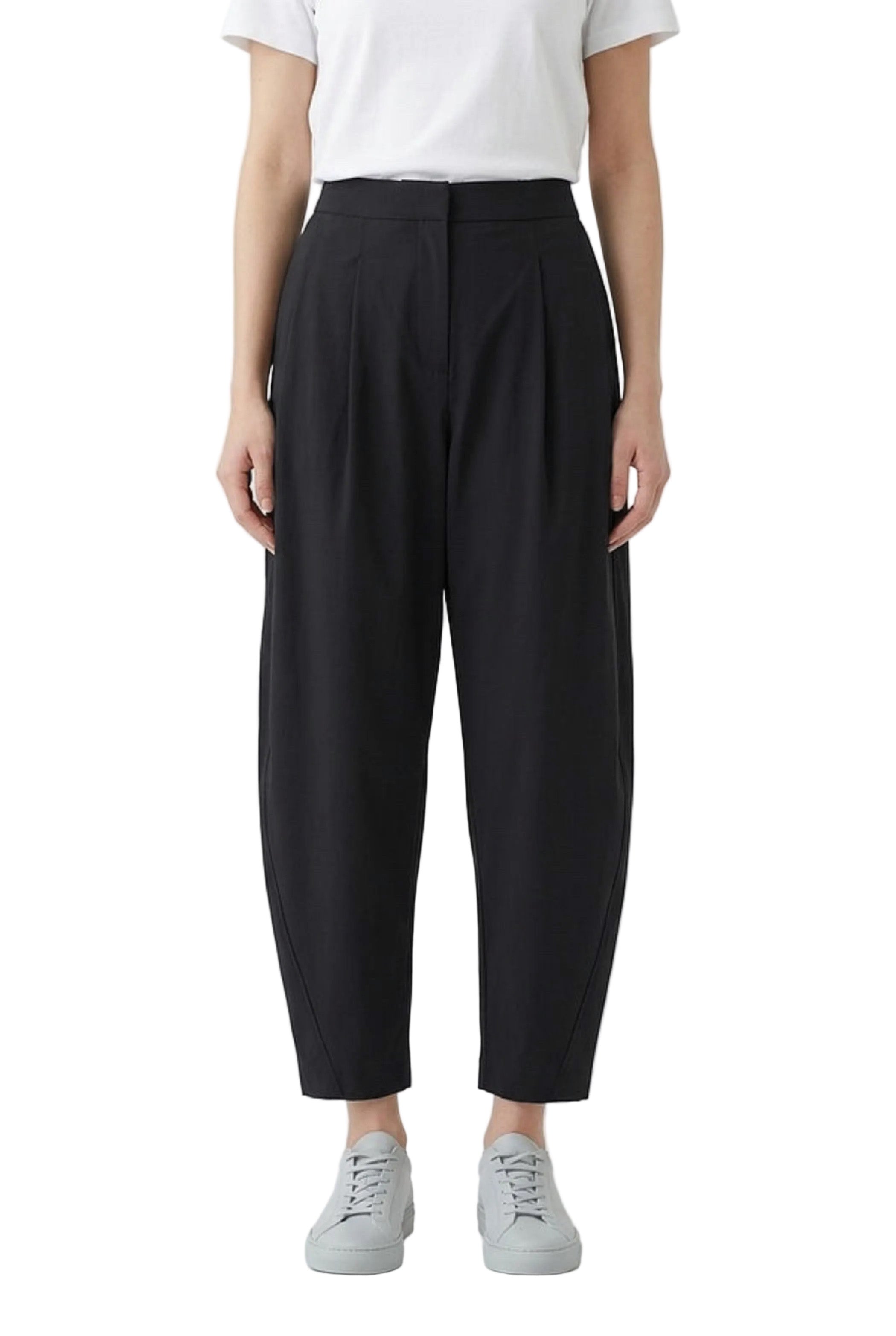 OSKA Barrel Leg Technical Pant in Black