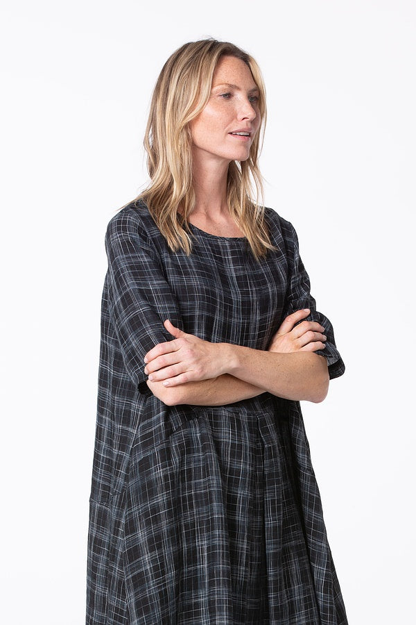 OSKA Relaxed Linen Dress in Check