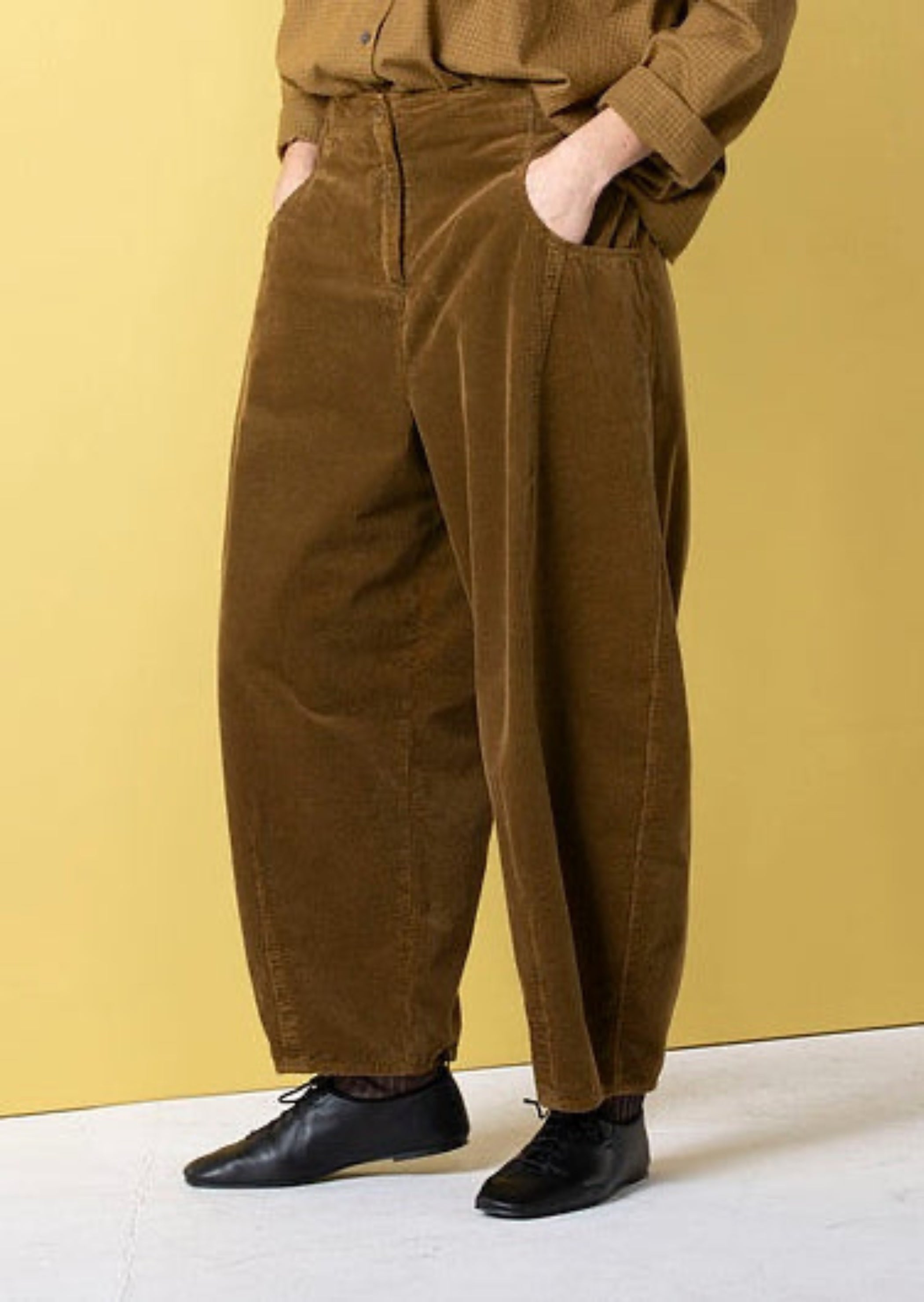 OSKA Barrel Leg Corduroy Pant in Tobacco