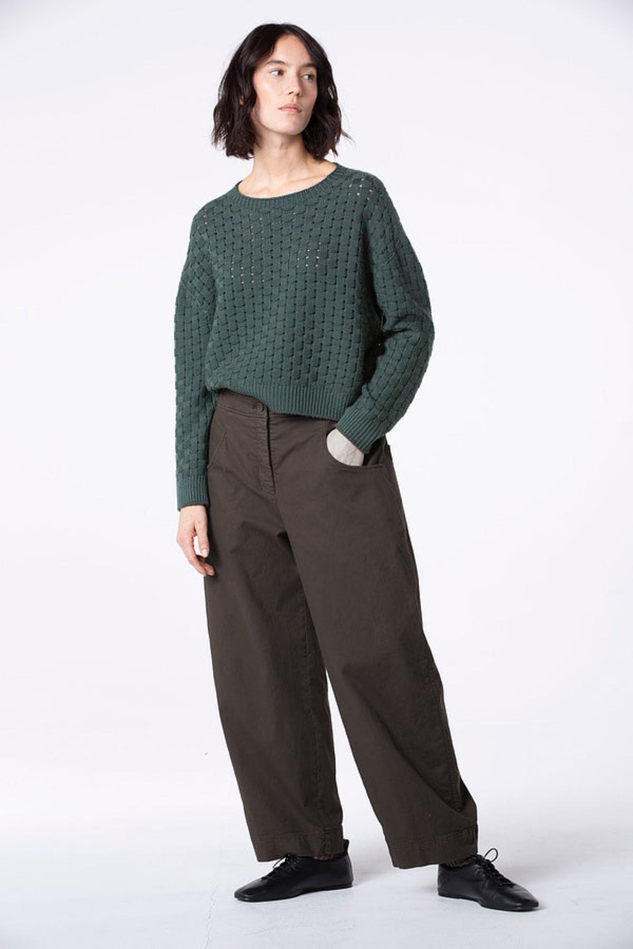 OSKA Cotton Barrel Leg Pant in Sepia