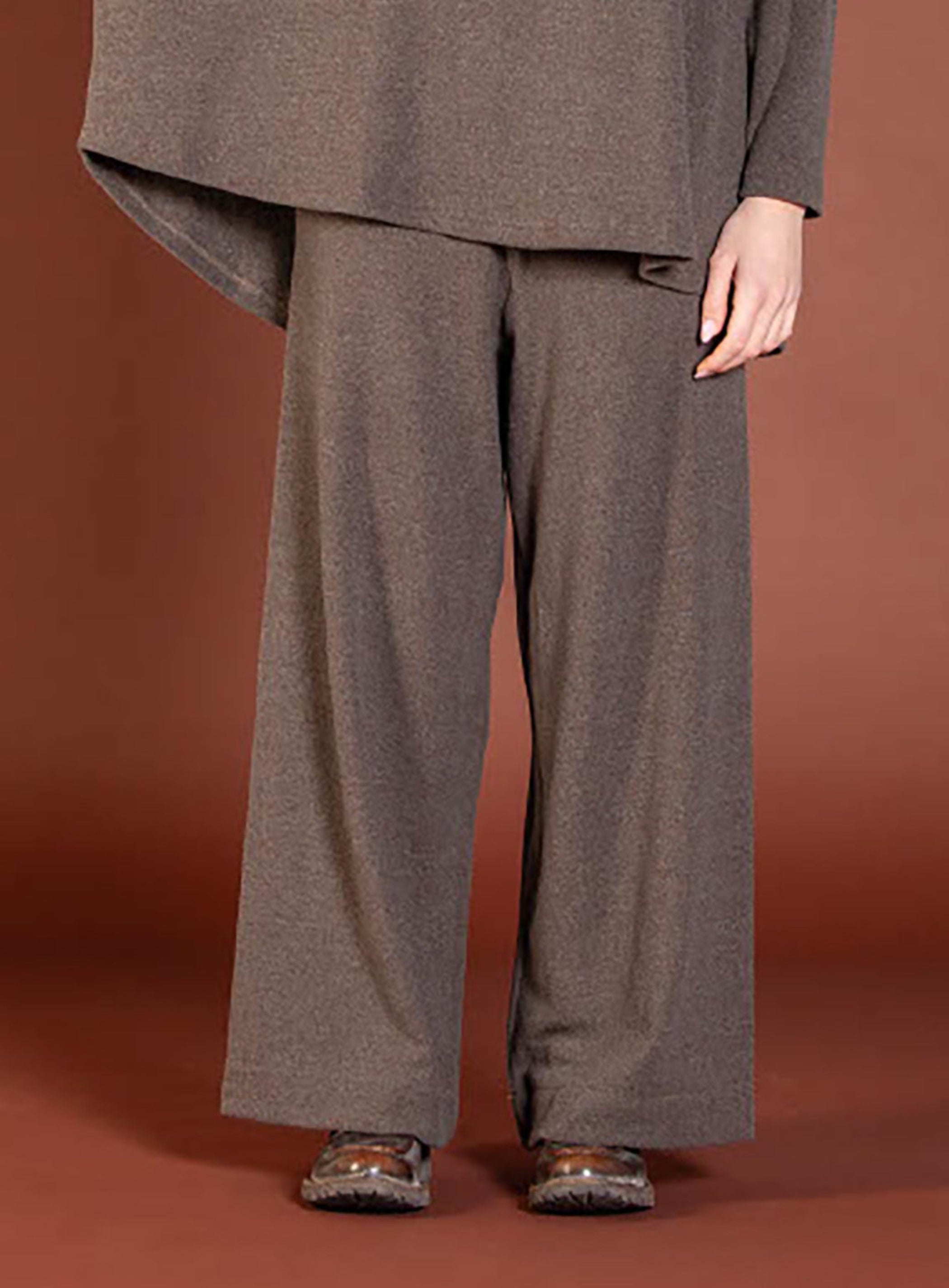 MAMA B Cozy Knit Long Wide Leg Pant in Earth
