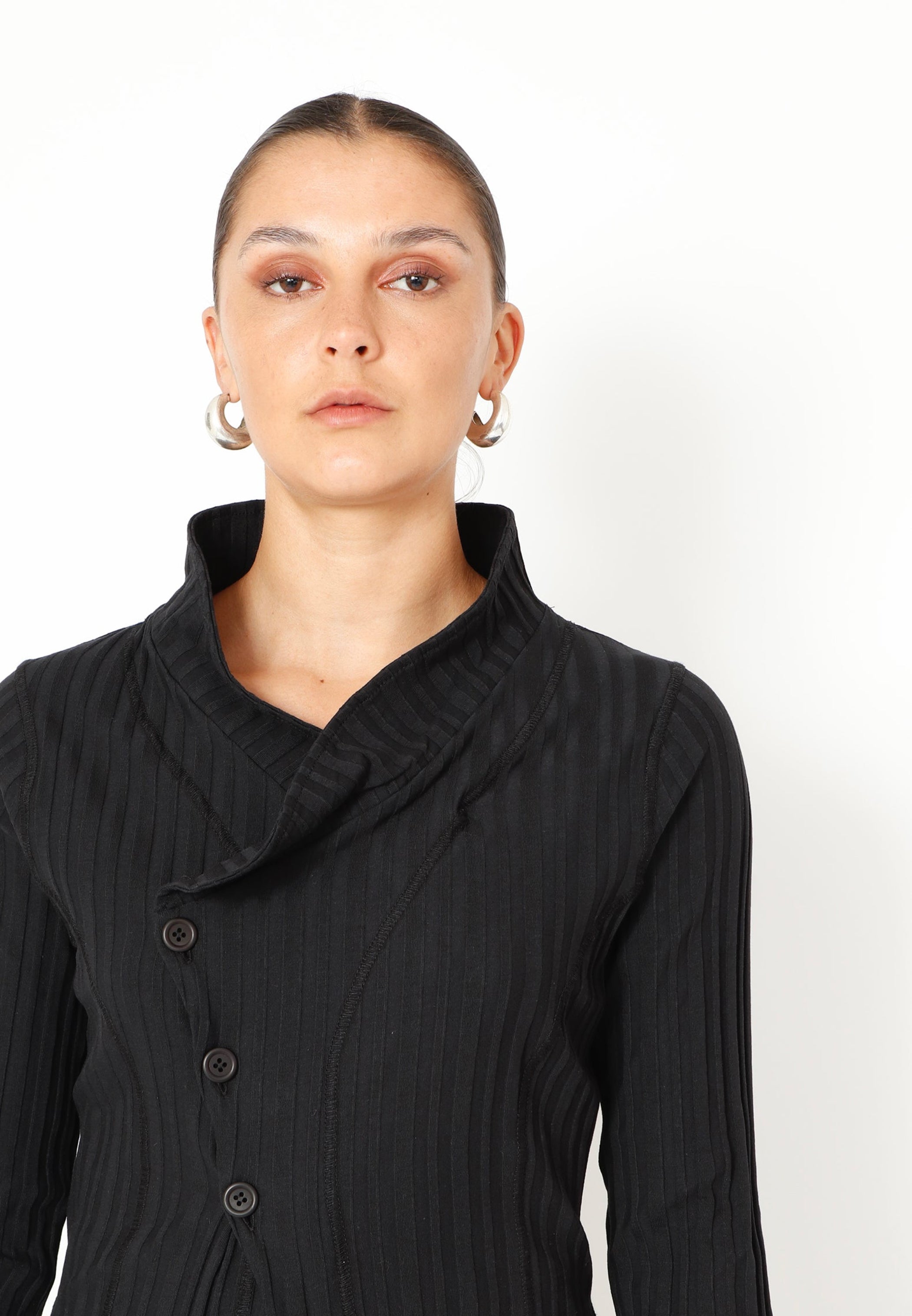 Sort Aarhus Fitted Ribbed Cardigan in Black