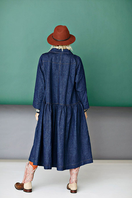McVerdi long denim coat with collar and ruched waist.