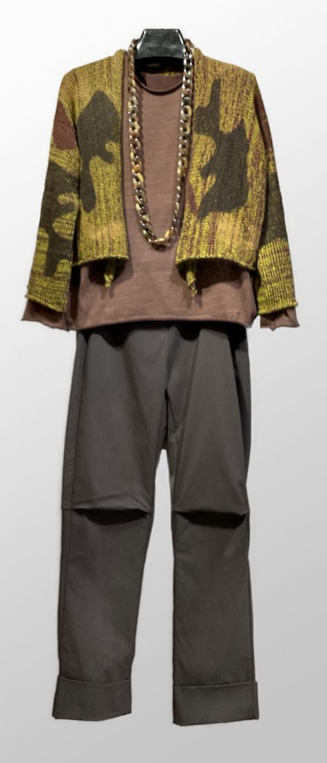 Skif printed cropped cardigan, over a Tamaki Niime 100% cotton long-sleeve tee. Paired with new Porto Verona pants in espresso brown.